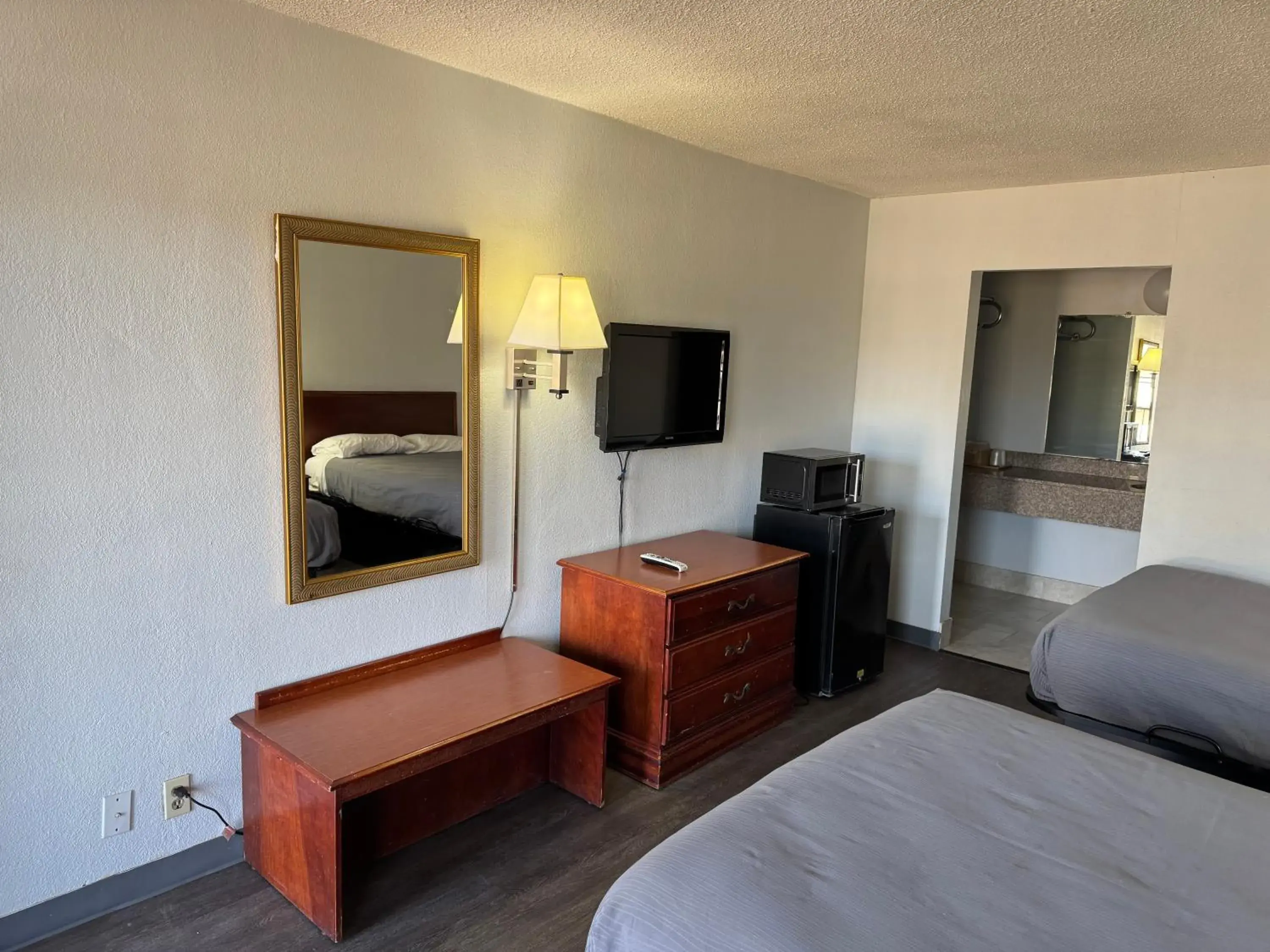 Economy Double Room - single occupancy in Newnan Nook Economy Double Room - single occupancy in Newnan Nook