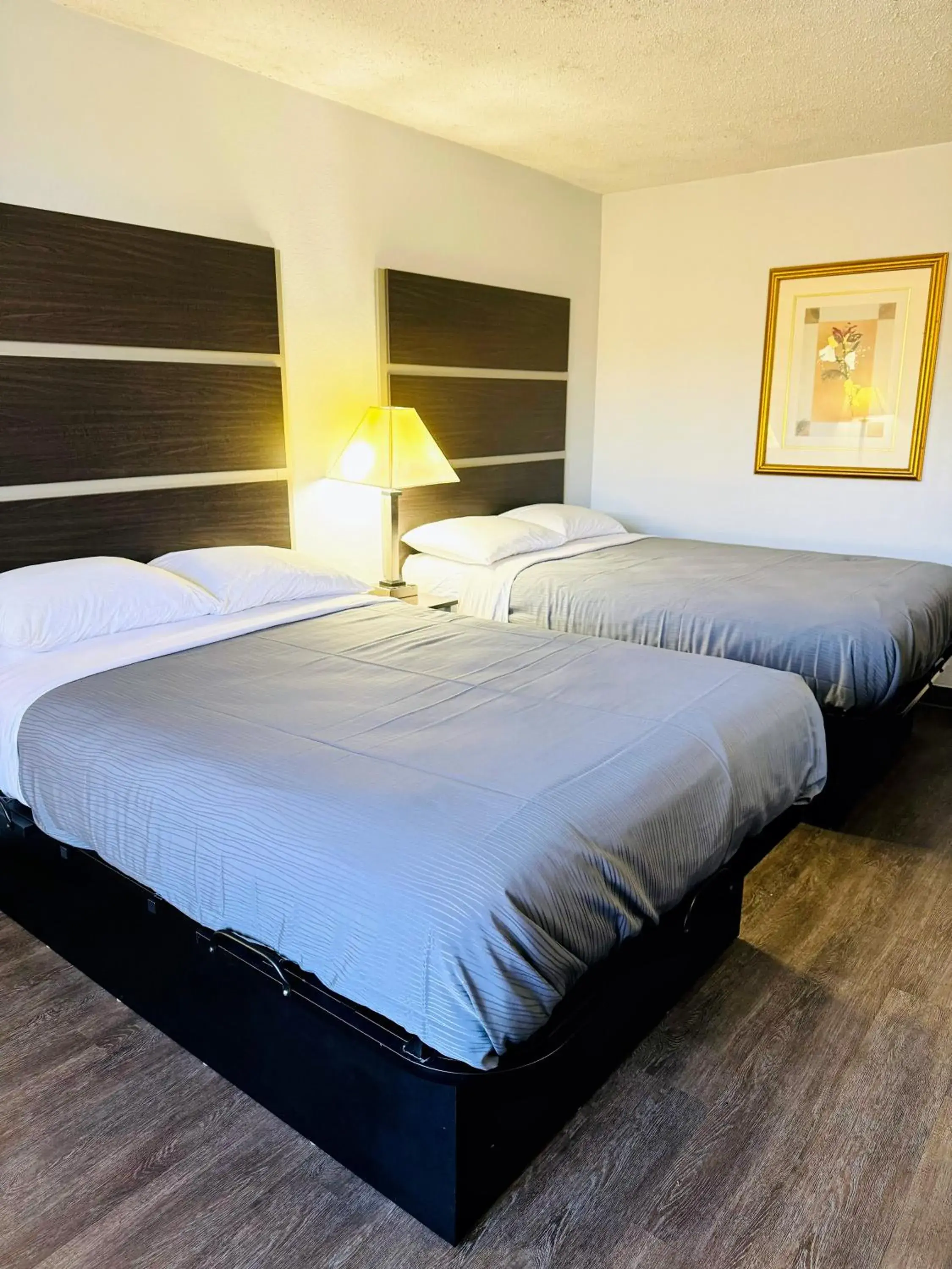 Double Room with Two Double Beds - Smoking in Newnan Nook Double Room with Two Double Beds - Smoking in Newnan Nook