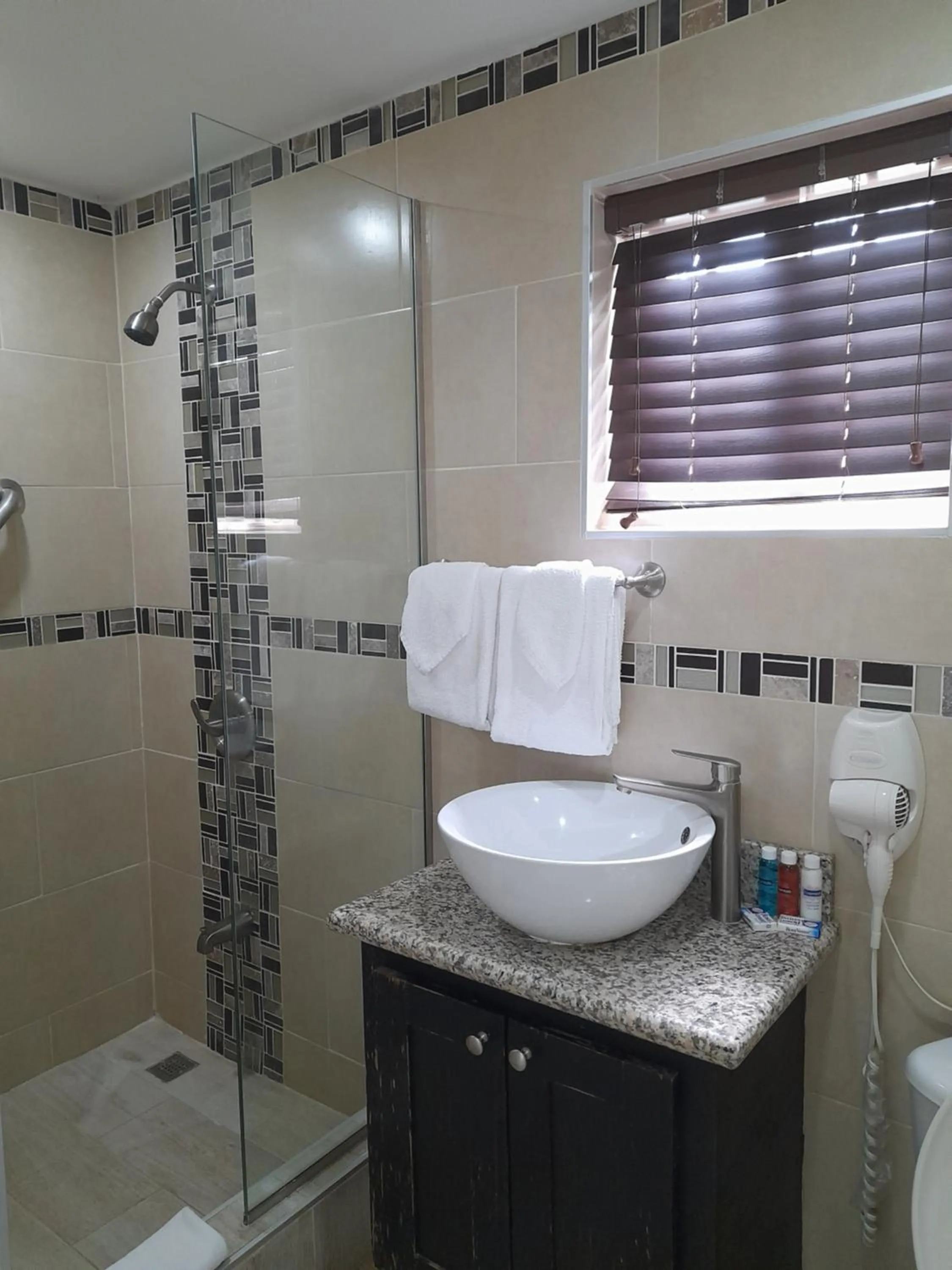 Christar Villas Hotel