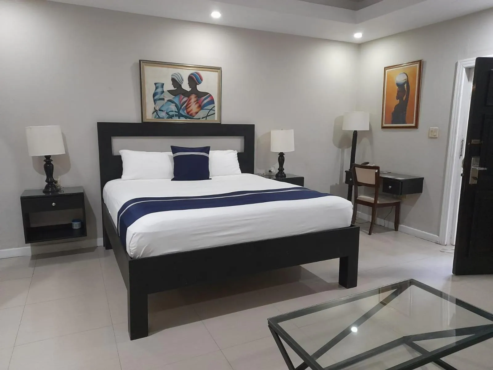 Bed in Christar Villas Hotel