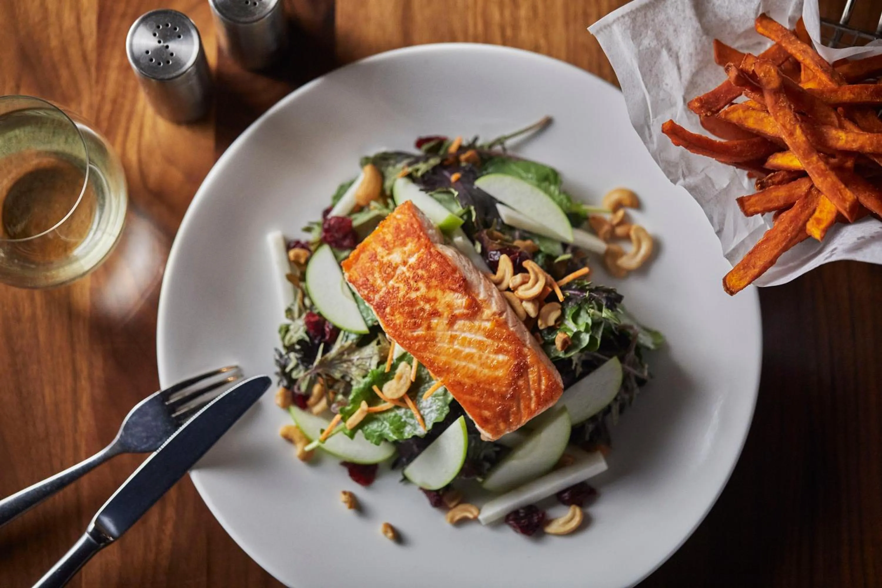 Food in Graduate by Hilton Minneapolis