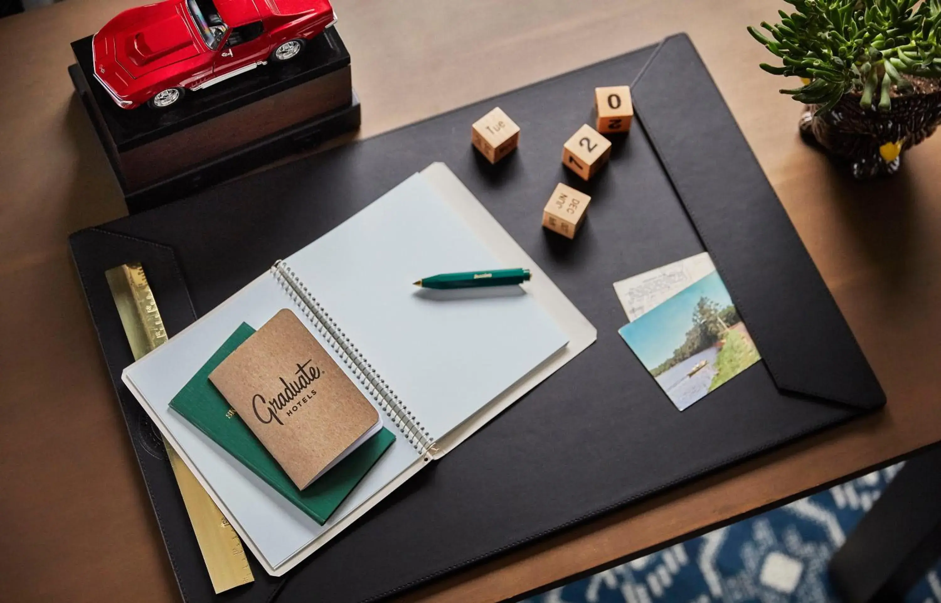 Double Room with Two Double Beds - Mobility Access in Graduate by Hilton Minneapolis Double Room with Two Double Beds - Mobility Access in Graduate by Hilton Minneapolis