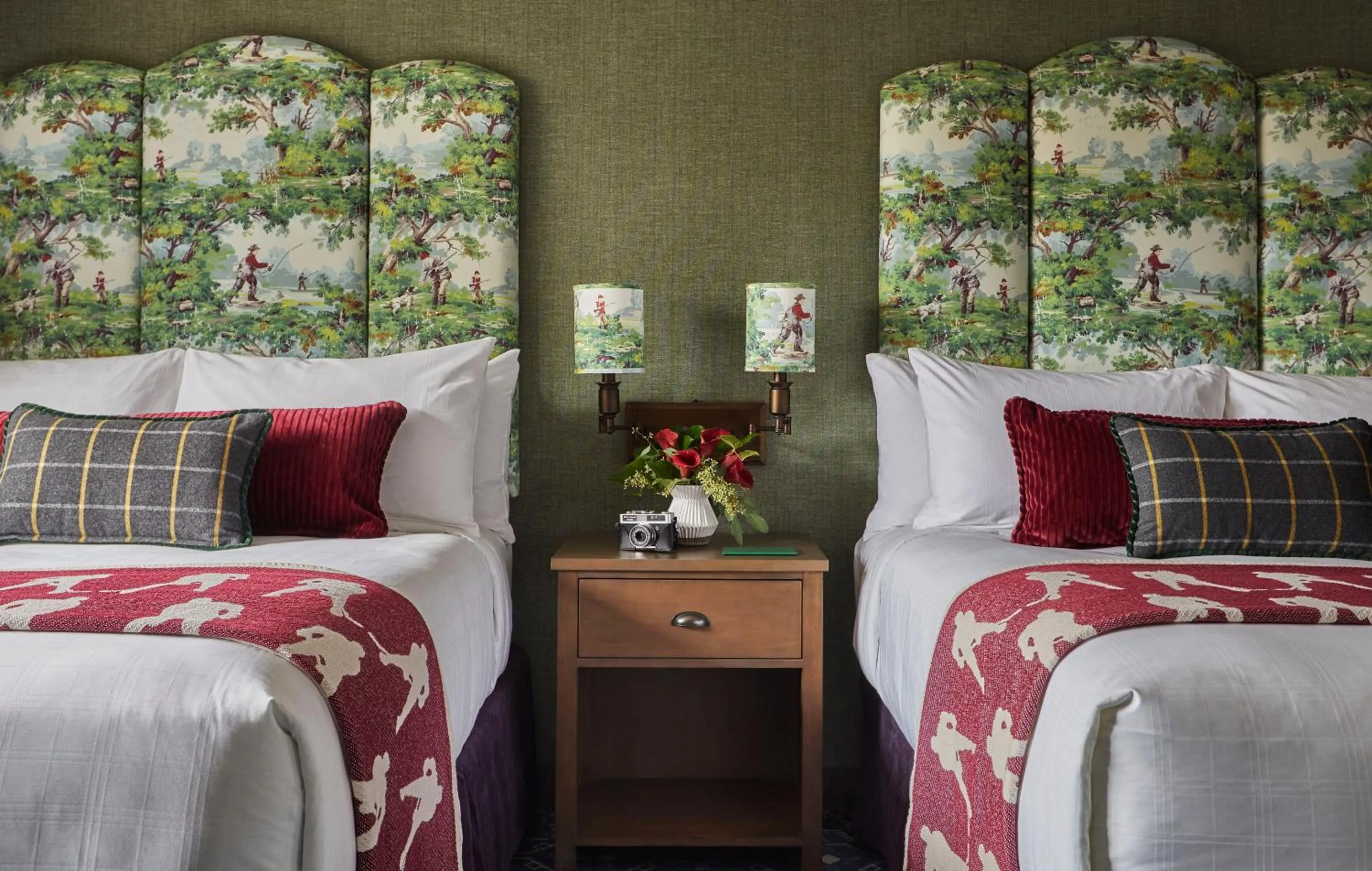 Bedroom, Bed in Graduate by Hilton Minneapolis