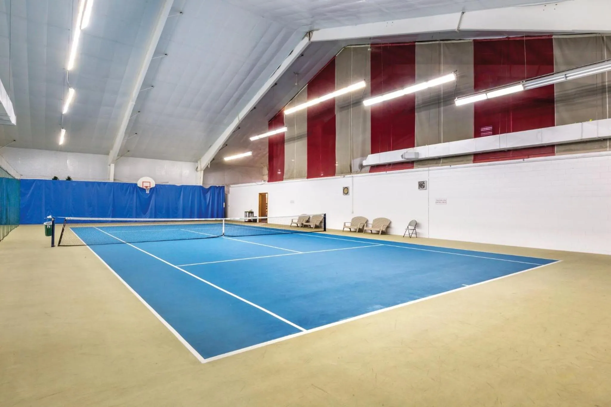 Tennis court in Club Wyndham Tamarack