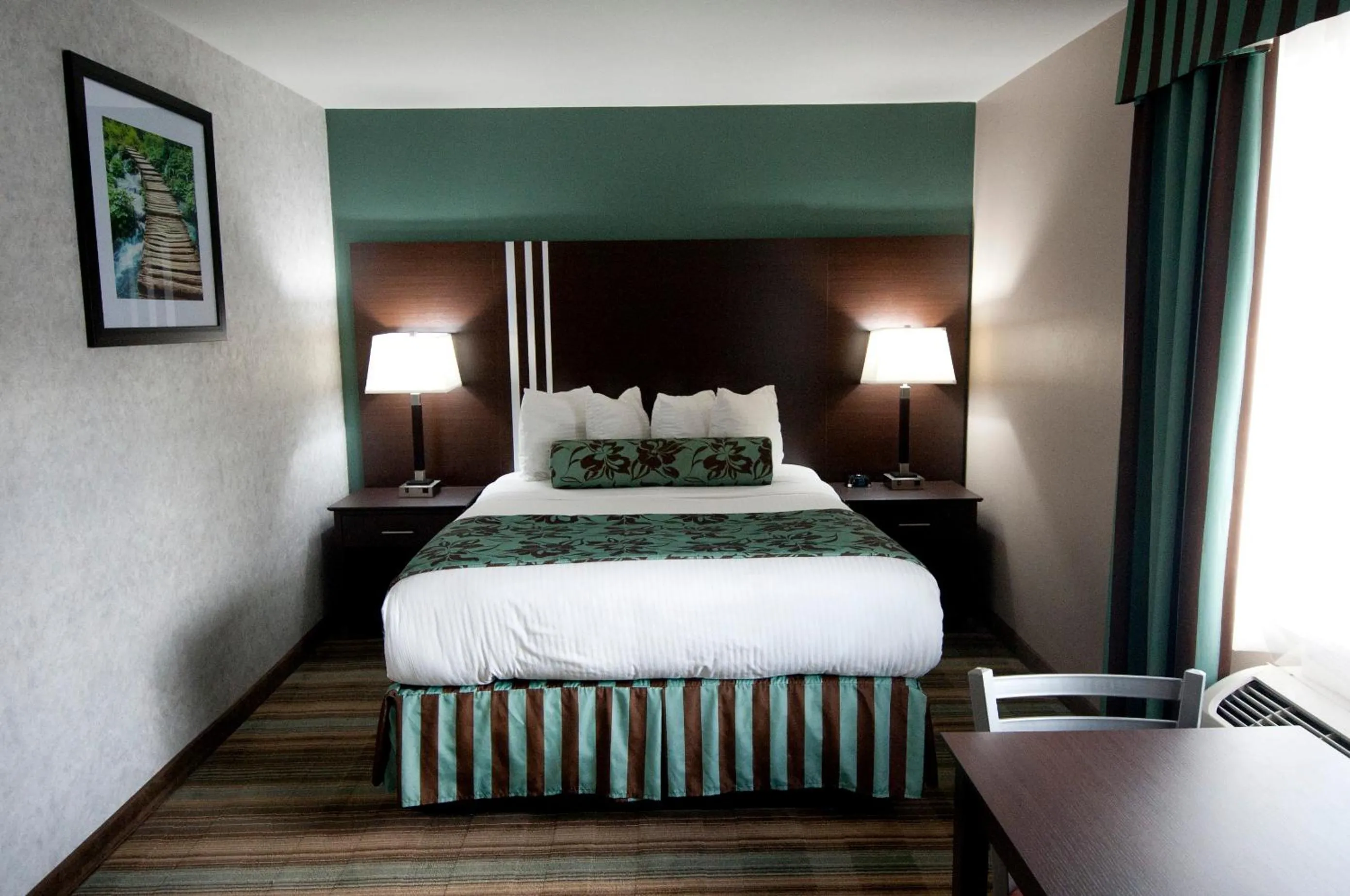 Bed in Flagship Inn of Ashland