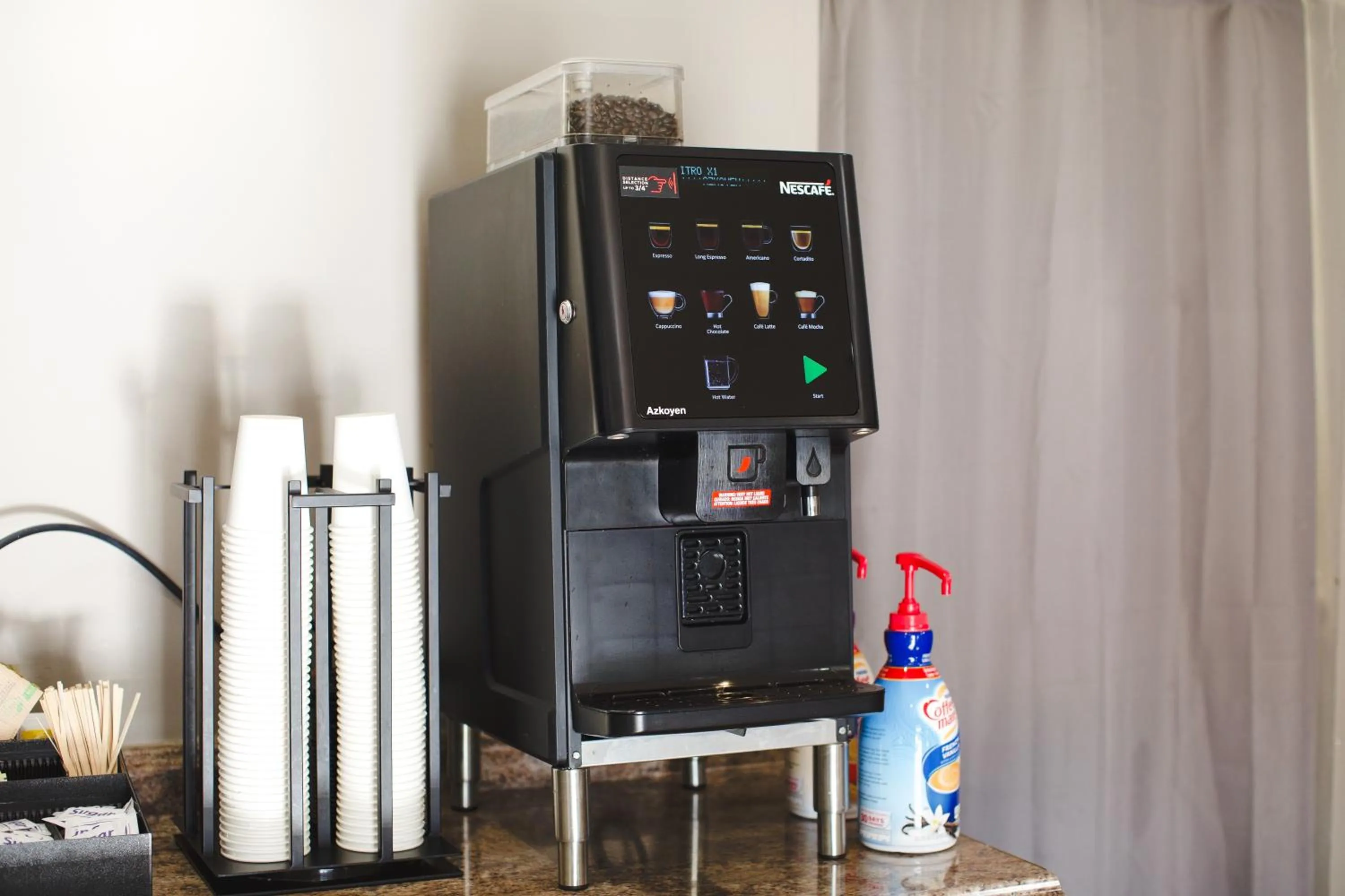 Coffee/tea facilities in Flagship Inn of Ashland