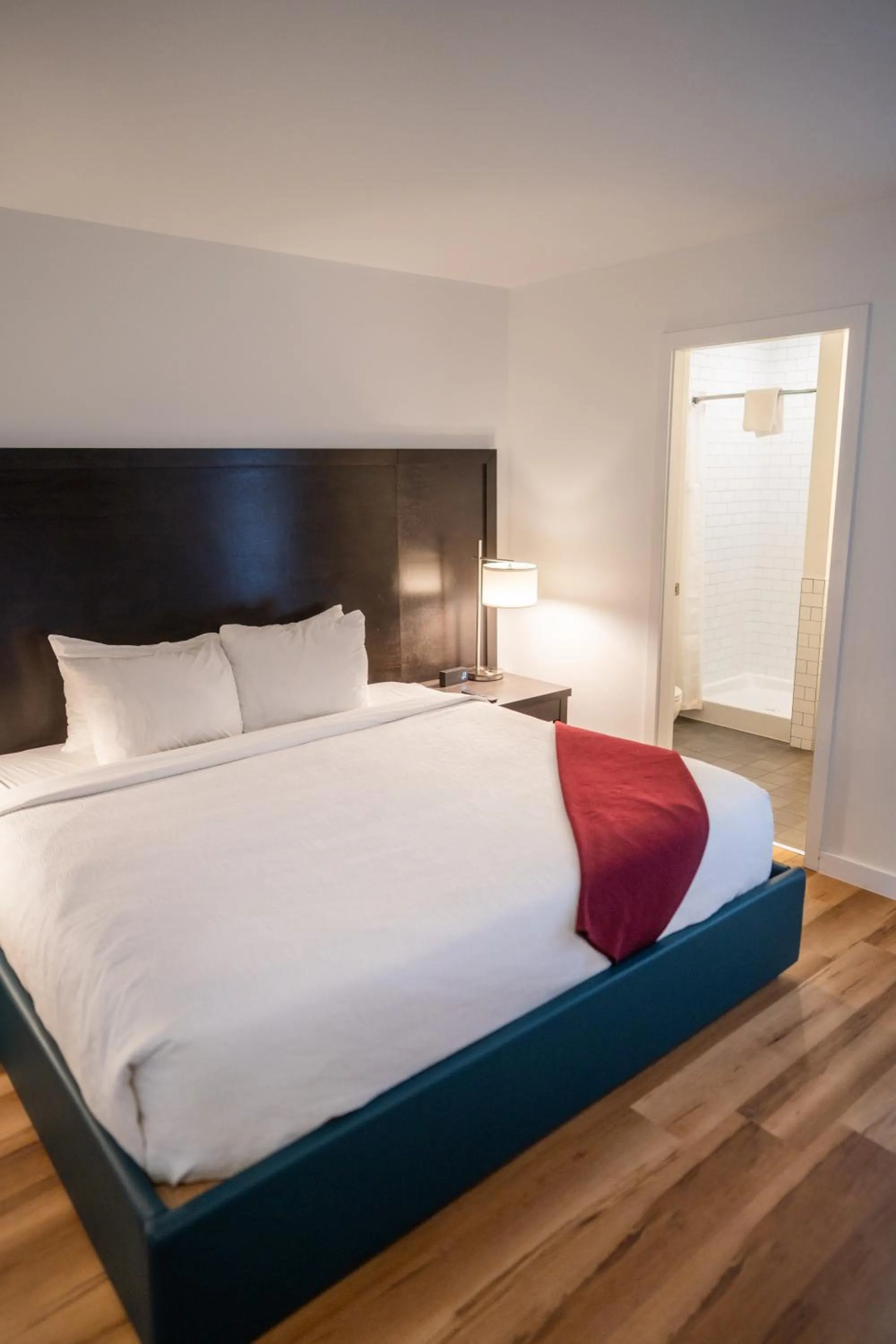 Bedroom, Bed in Tofino Resort + Marina