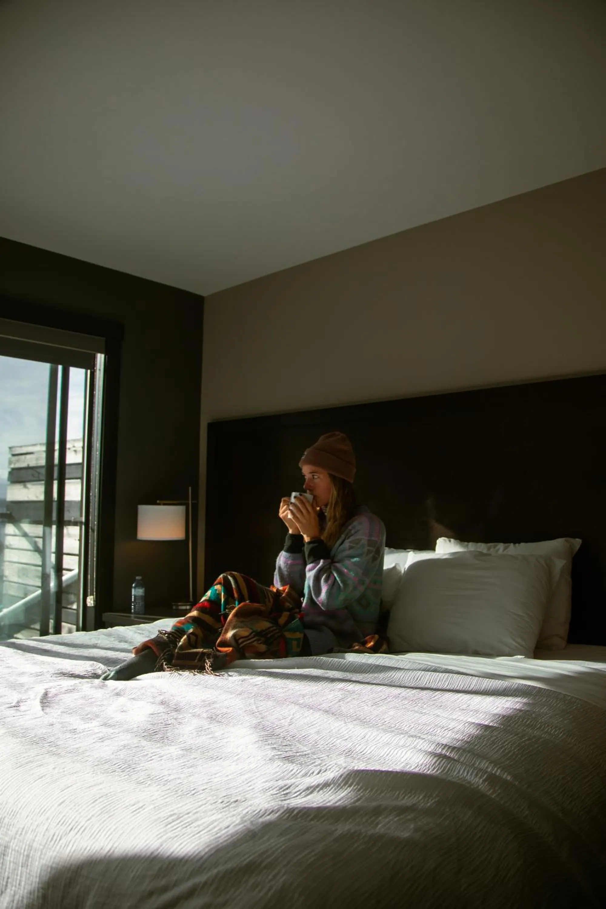 Bedroom, Bed in Tofino Resort + Marina