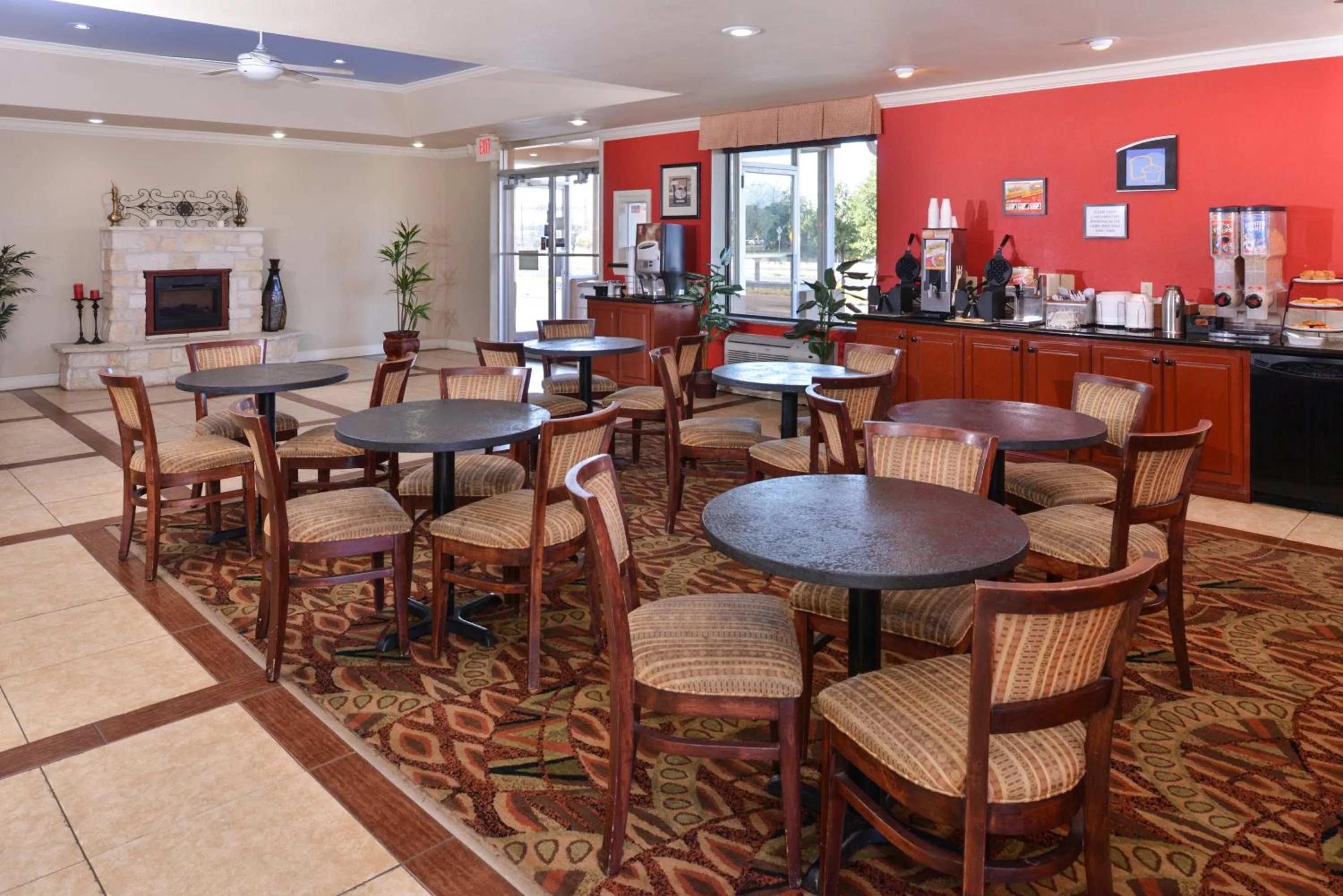 Food and drinks in Americas Best Value Inn Lubbock East