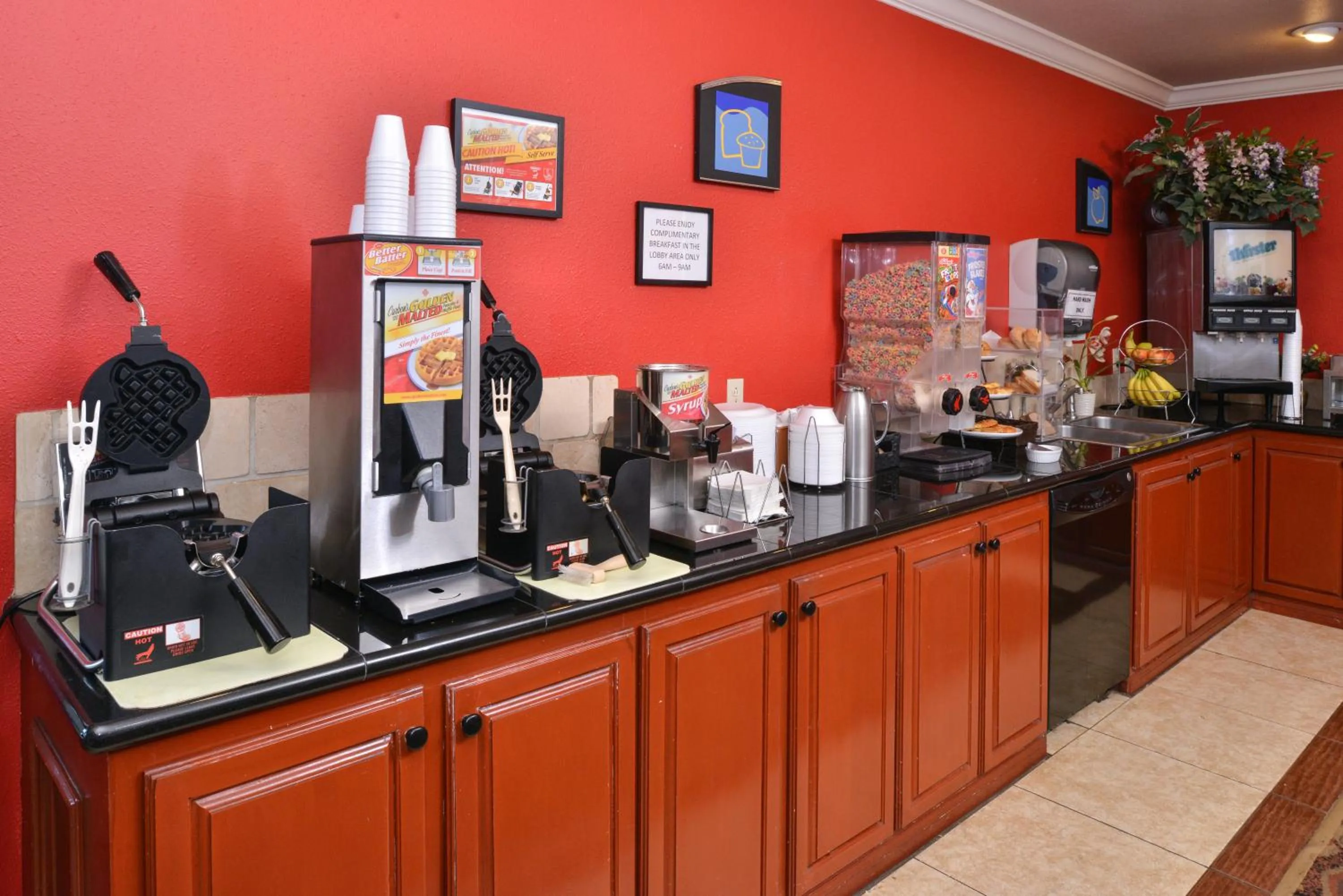 Coffee/tea facilities in Americas Best Value Inn Lubbock East