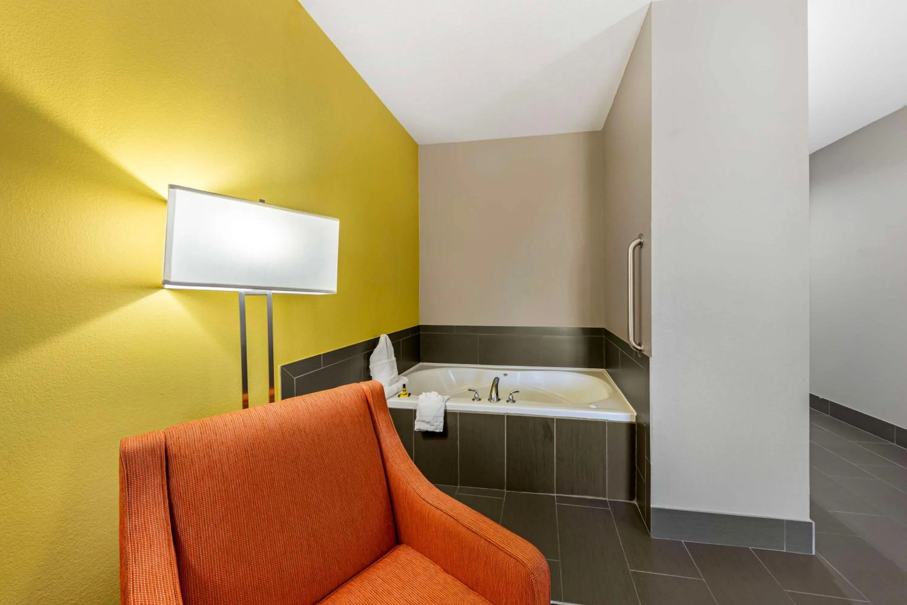 Photo of the whole room in Best Western Plus Midwest City Inn & Suites