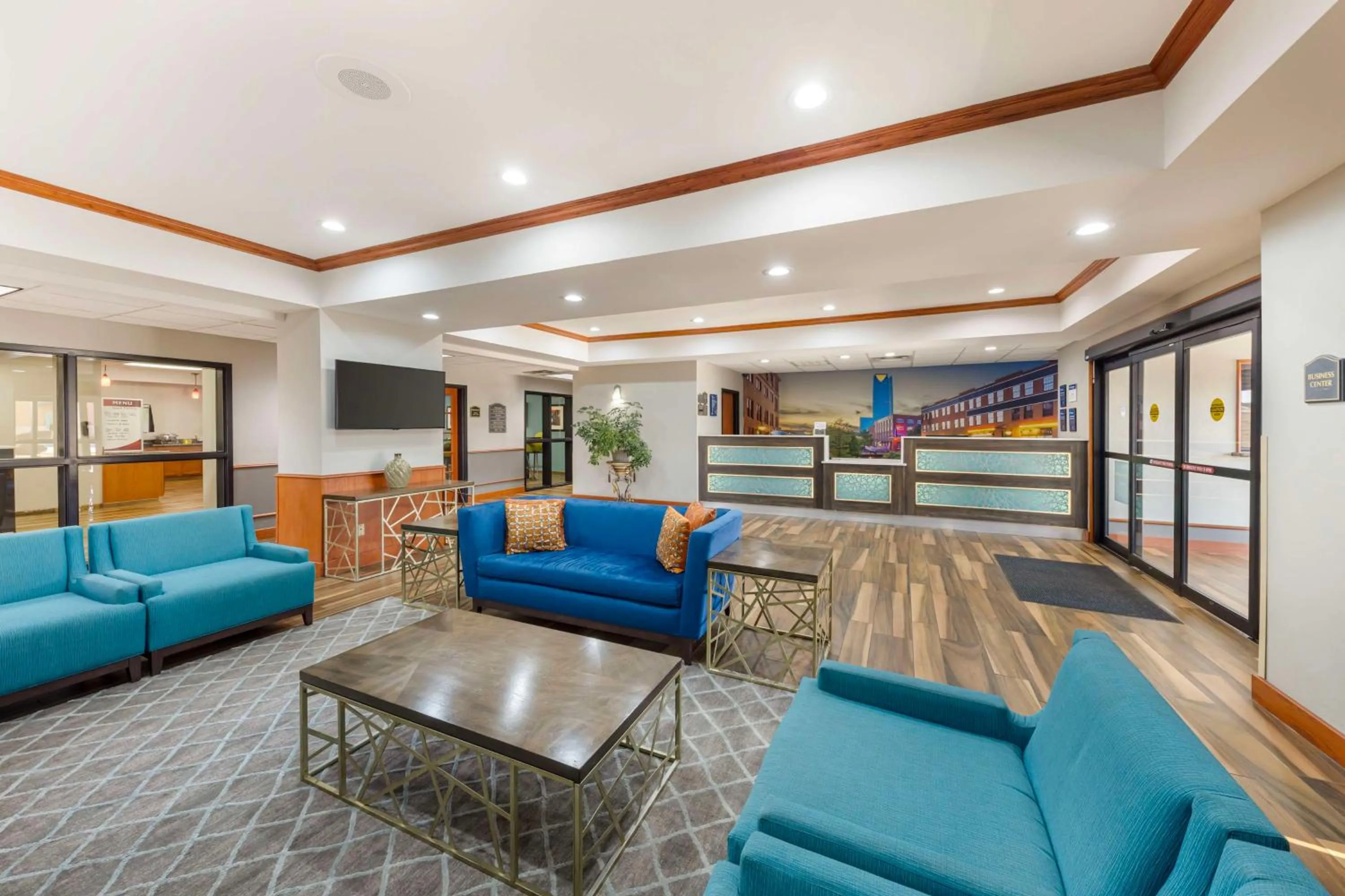 Lobby or reception in Best Western Plus Midwest City Inn & Suites