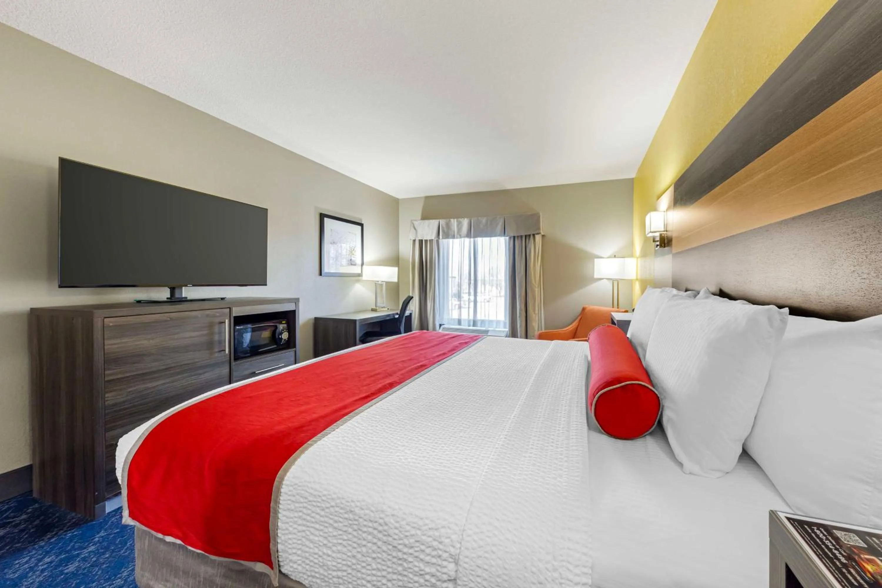 Bedroom, Bed in Best Western Plus Midwest City Inn & Suites