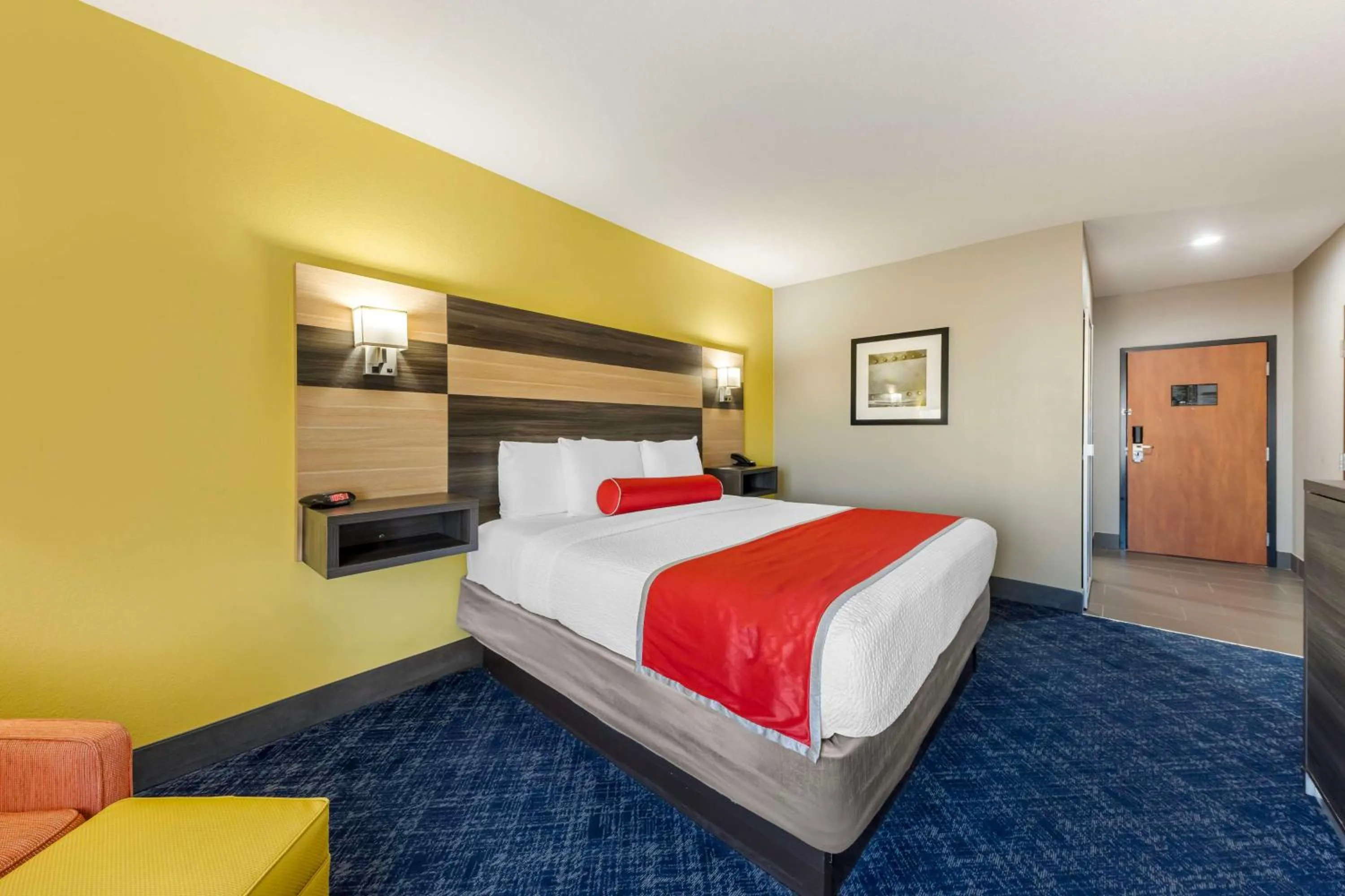 Bedroom, Bed in Best Western Plus Midwest City Inn & Suites