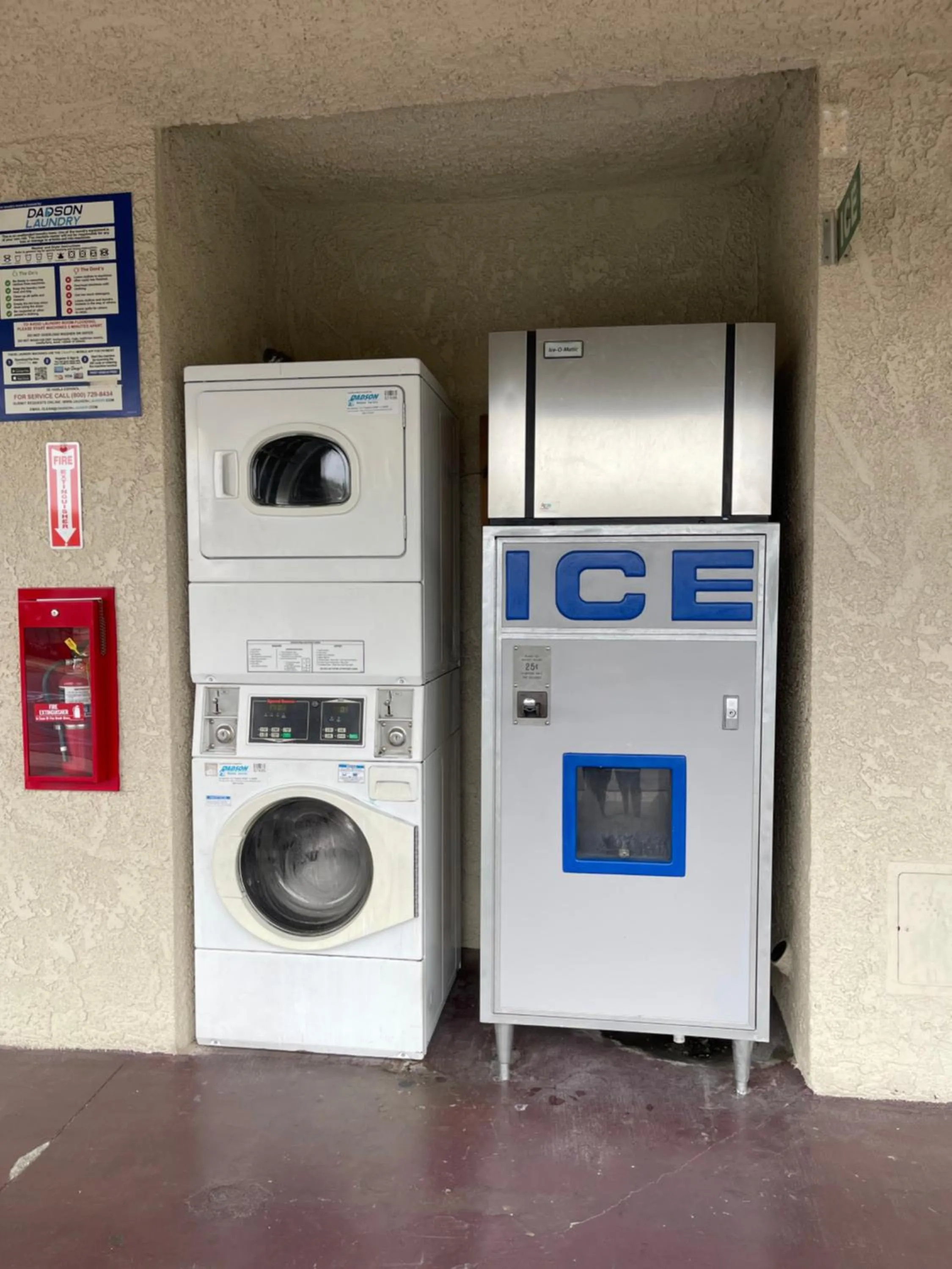washing machine in Arlington Inn