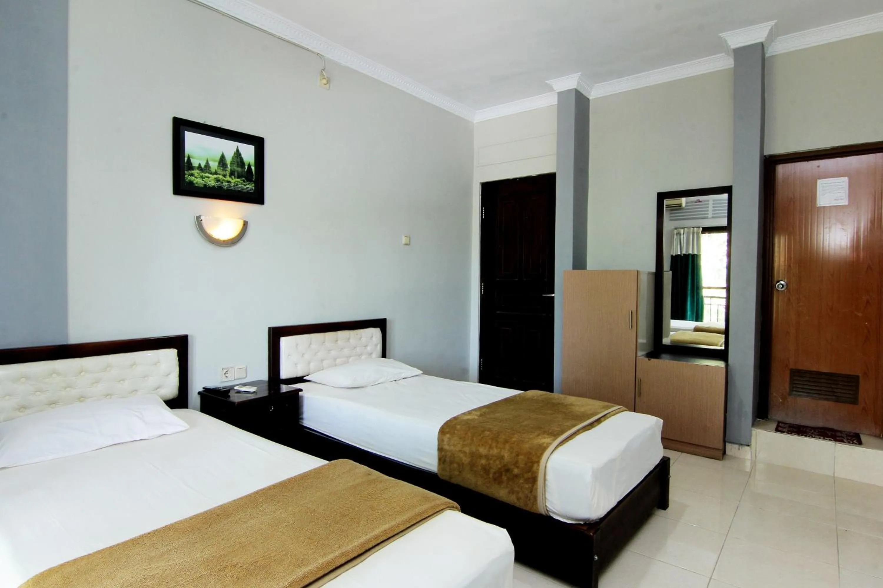 Bedroom, Bed in Hotel Bugis Asri