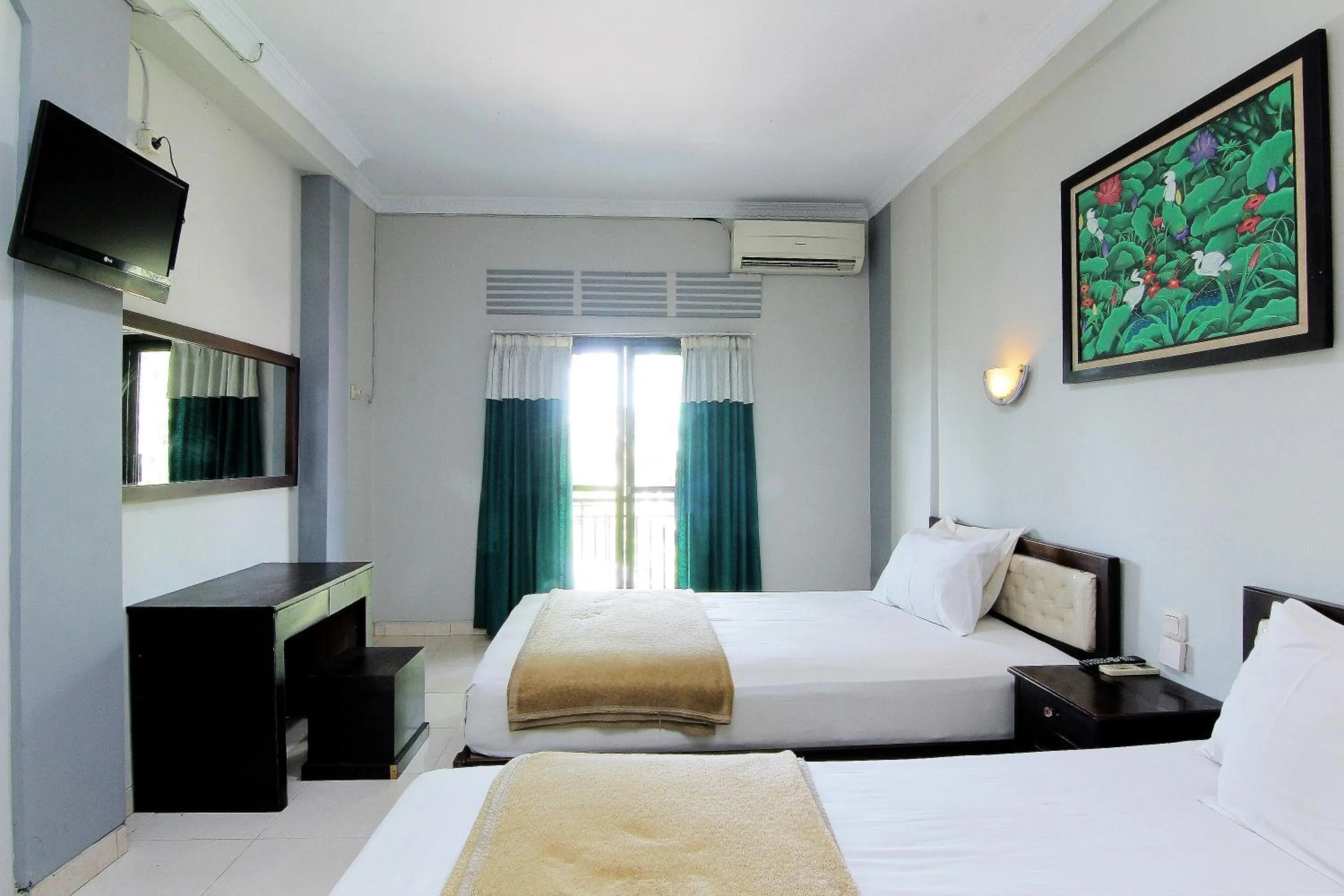 Bedroom, Bed in Hotel Bugis Asri