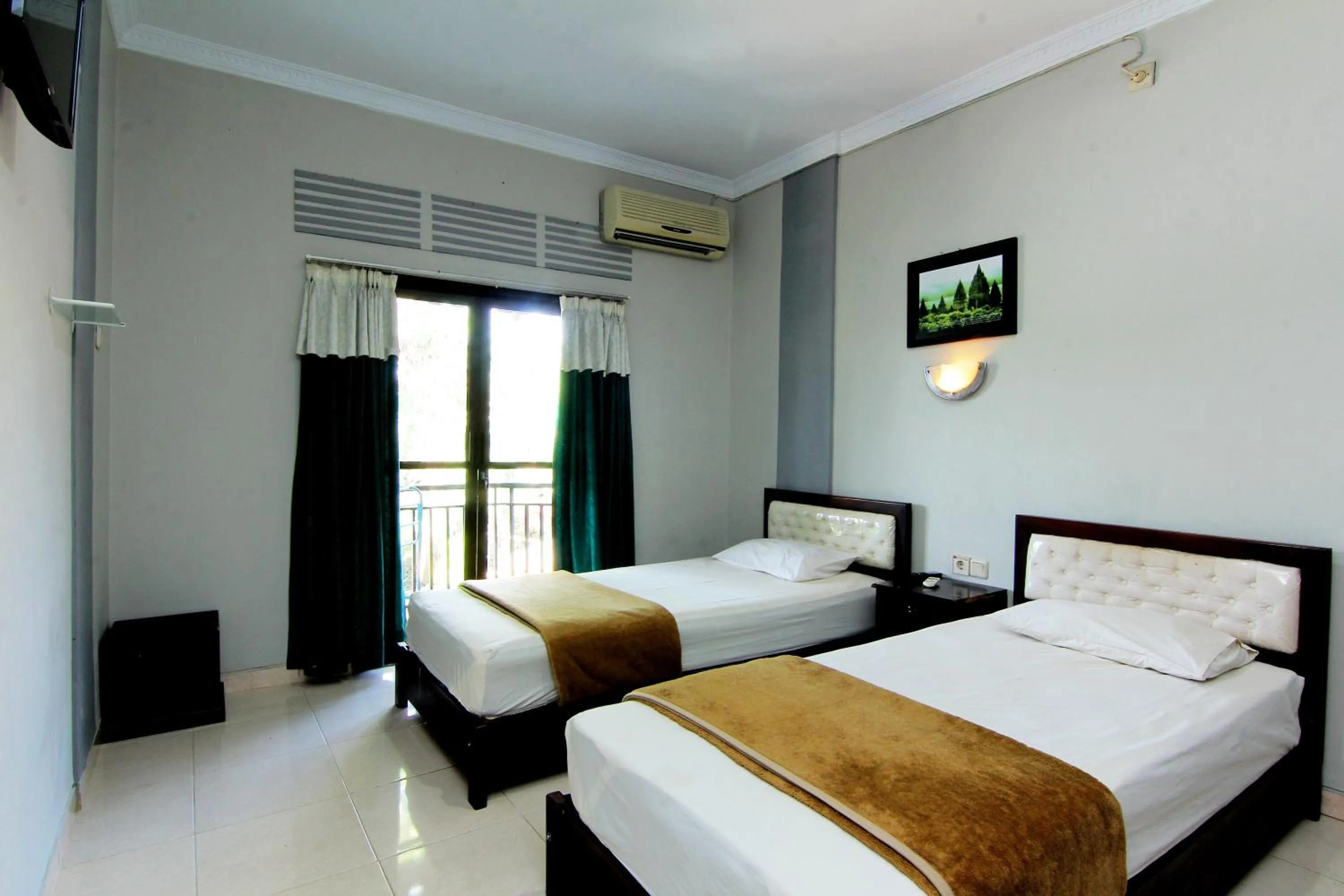 Bedroom, Bed in Hotel Bugis Asri