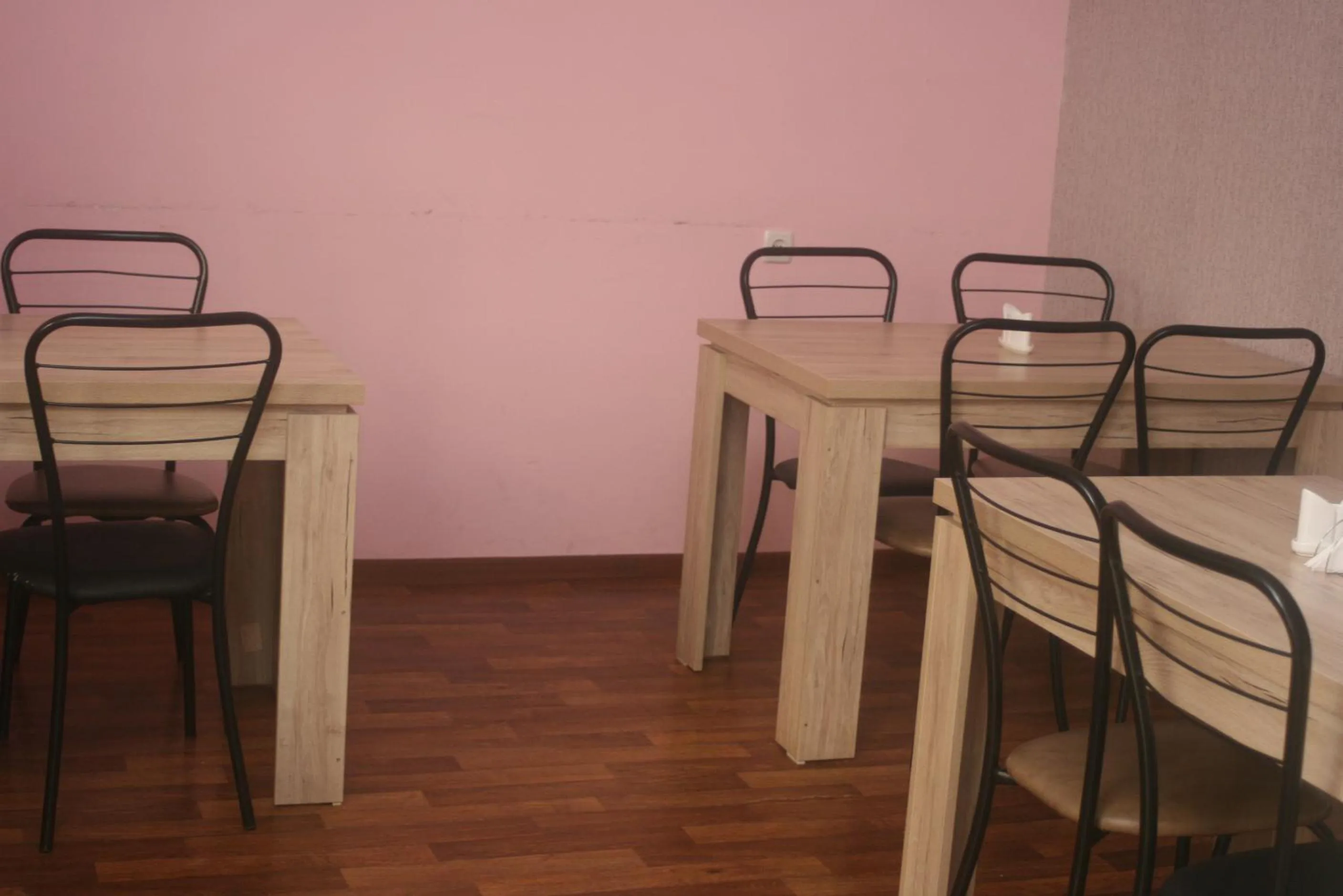 Restaurant/places to eat in Hotel Rabati