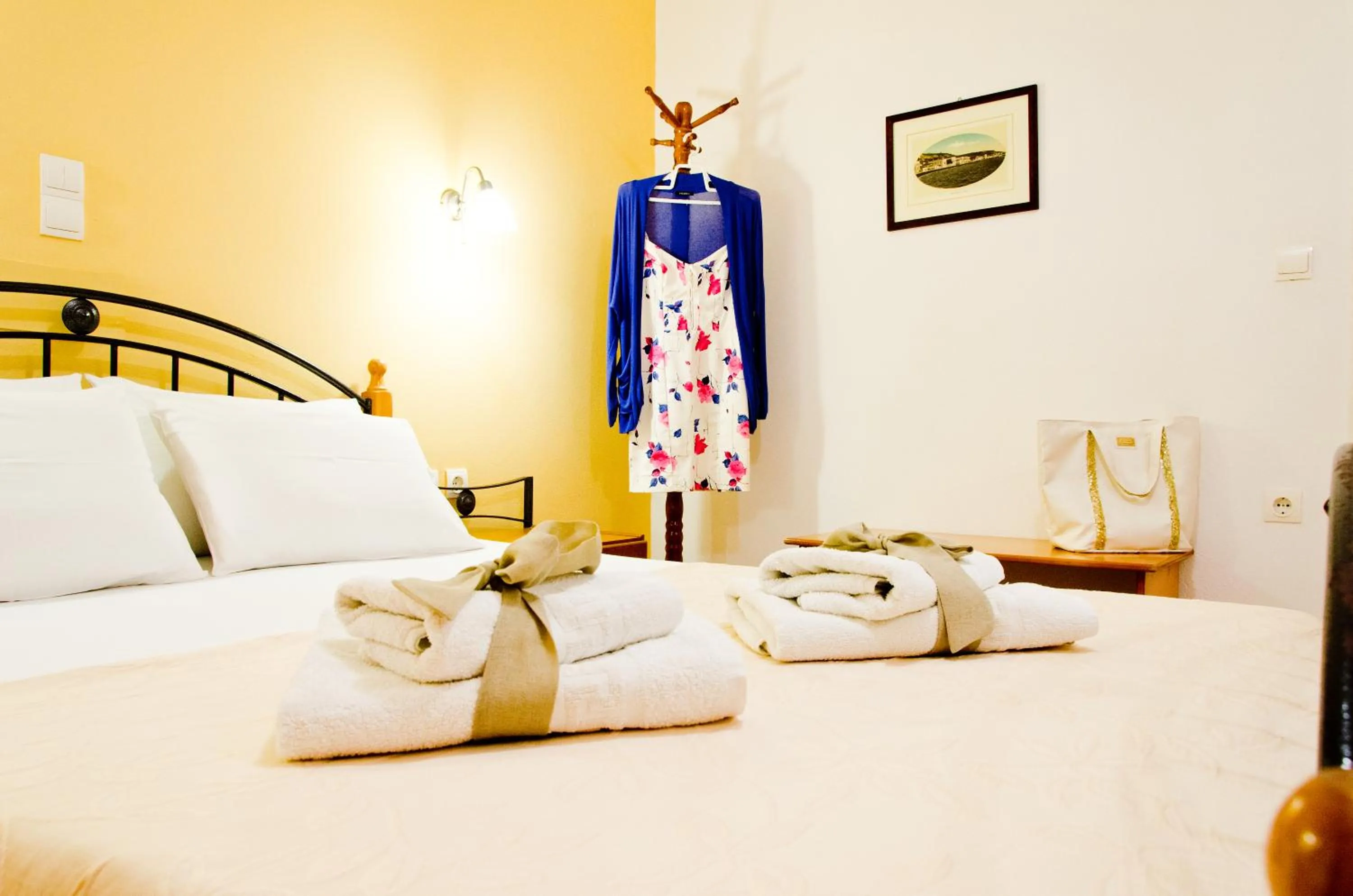 Bed in Remezzo Studios & Apartments