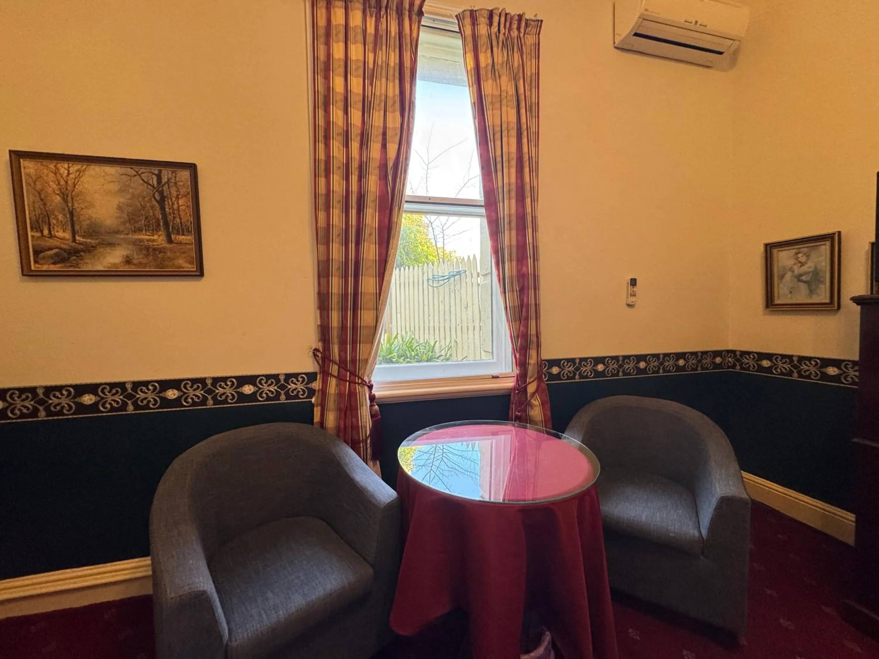 Toorak Manor Hotel Free Parking