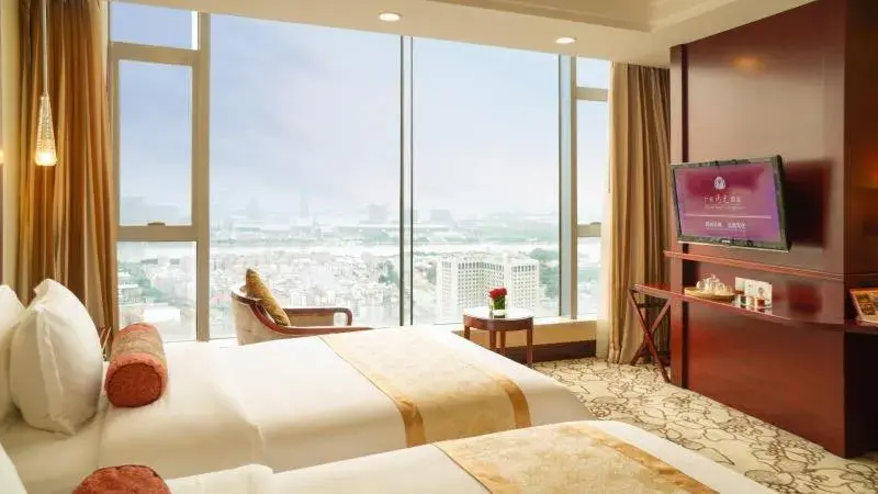 Superior Twin Room with River View in Soluxe Hotel Guangzhou Superior Twin Room with River View in Soluxe Hotel Guangzhou