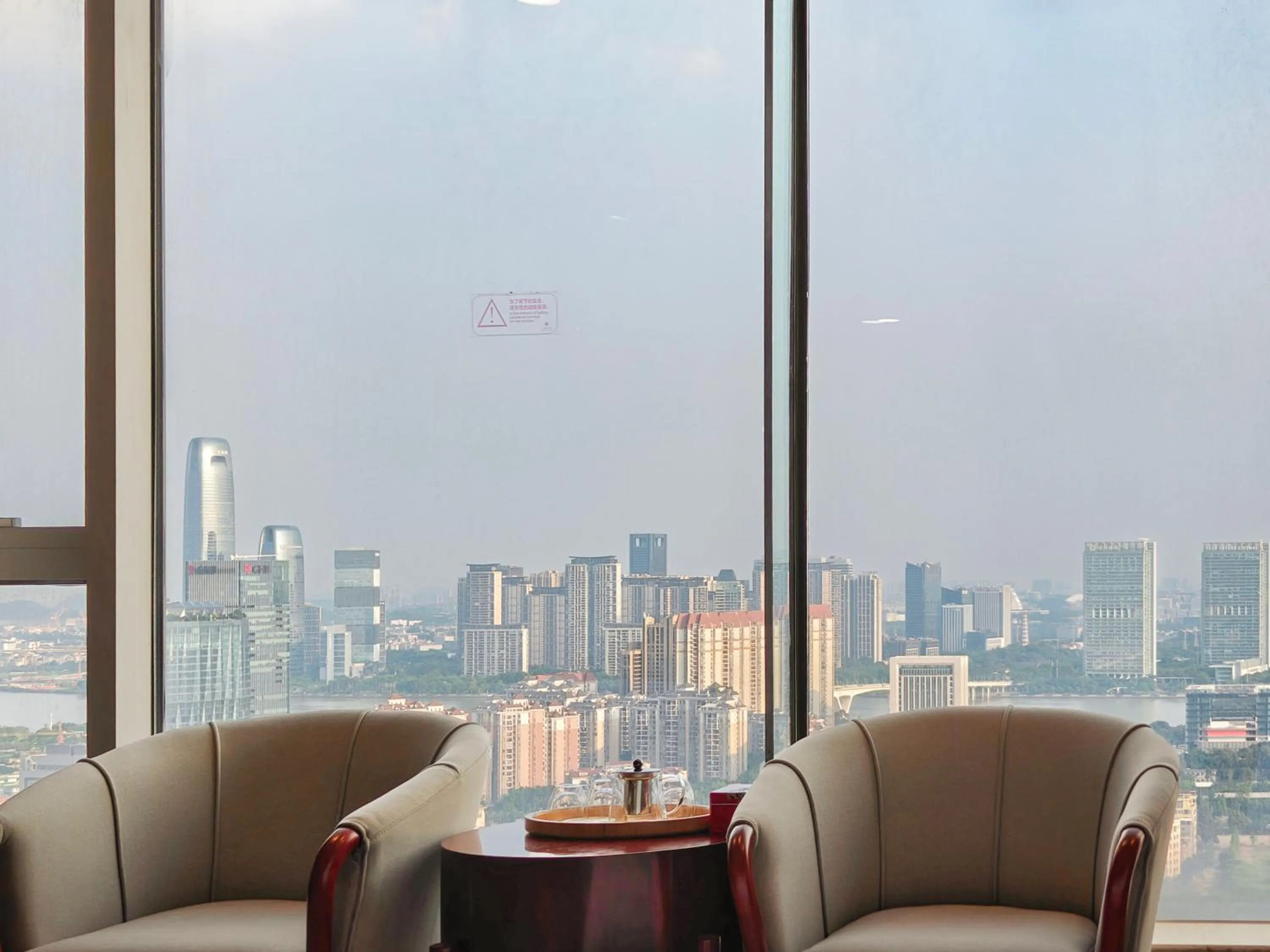 Seating area in Soluxe Hotel Guangzhou