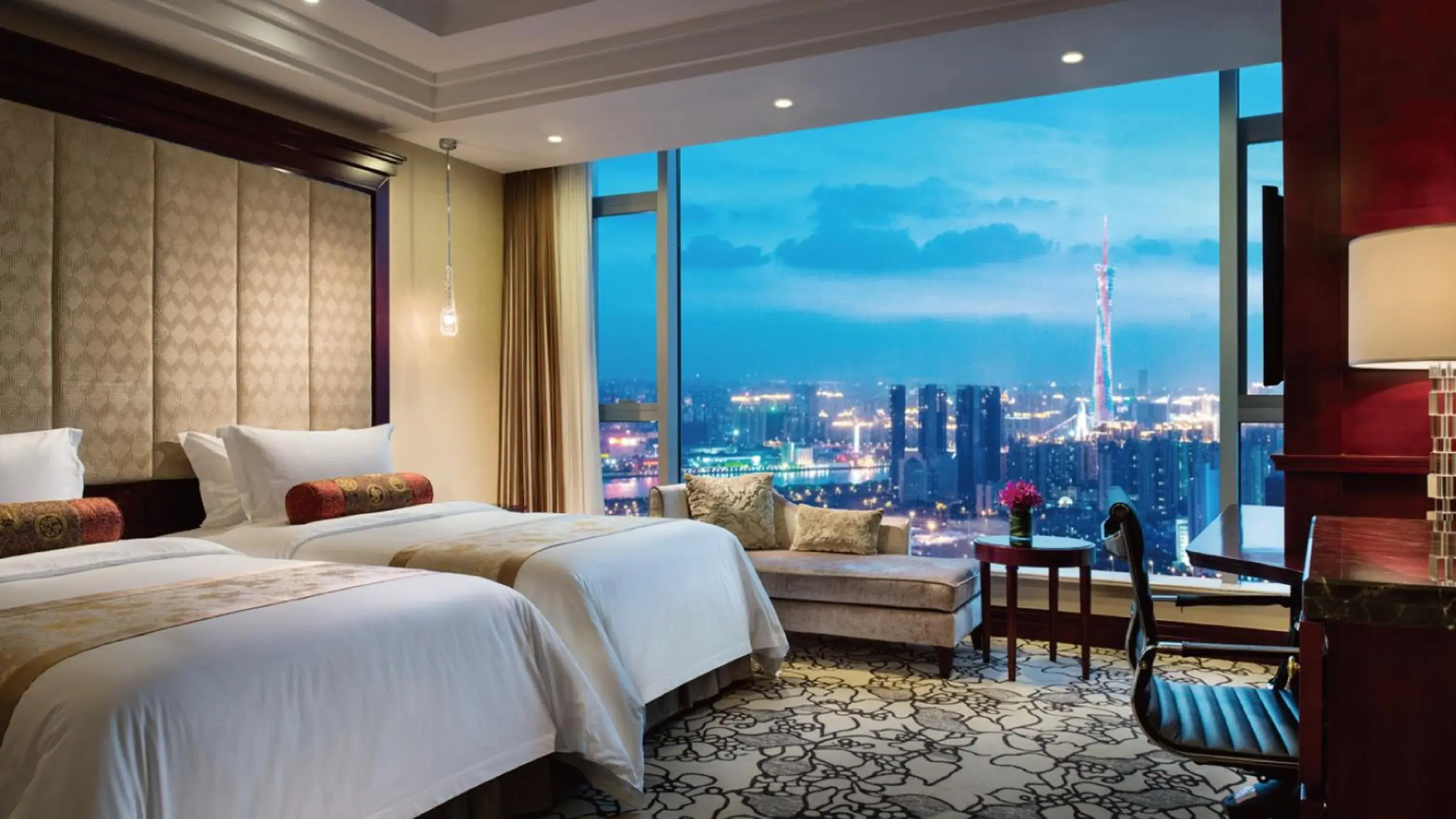 Superior Twin Room with Garden View in Soluxe Hotel Guangzhou Superior Twin Room with Garden View in Soluxe Hotel Guangzhou