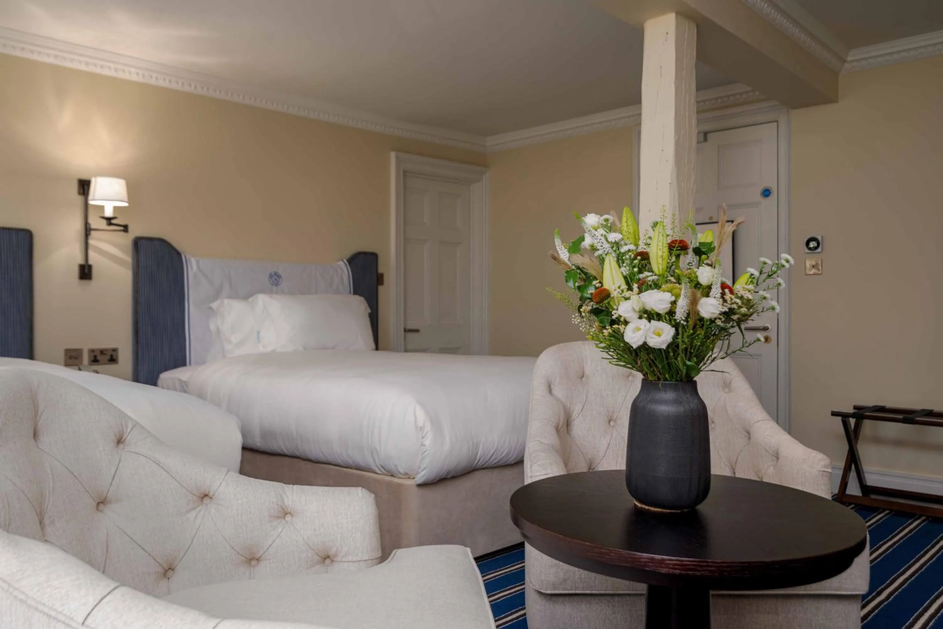 Bedroom, Bed in The Relais Henley