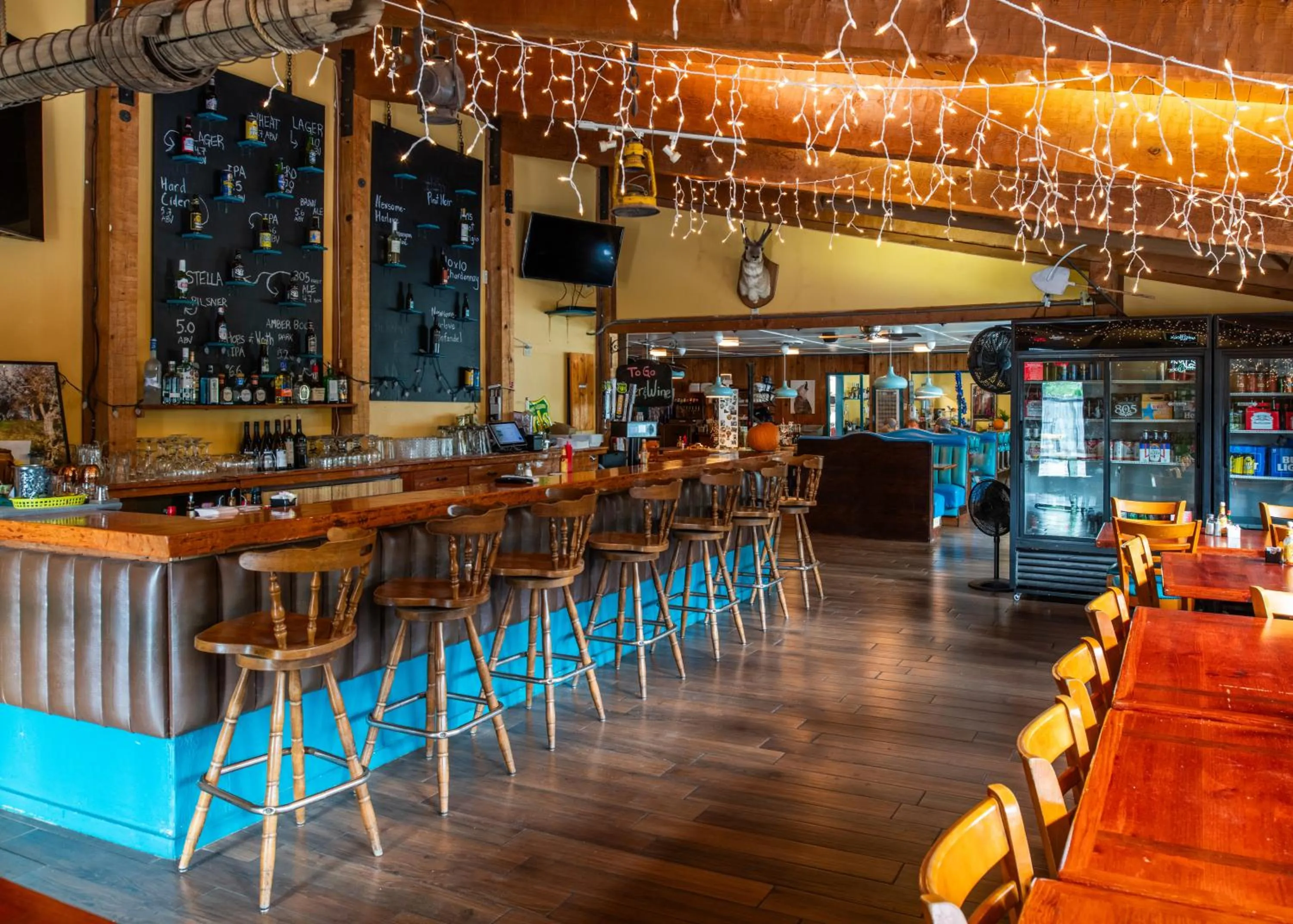 Restaurant/places to eat in Buck Meadows Lodge