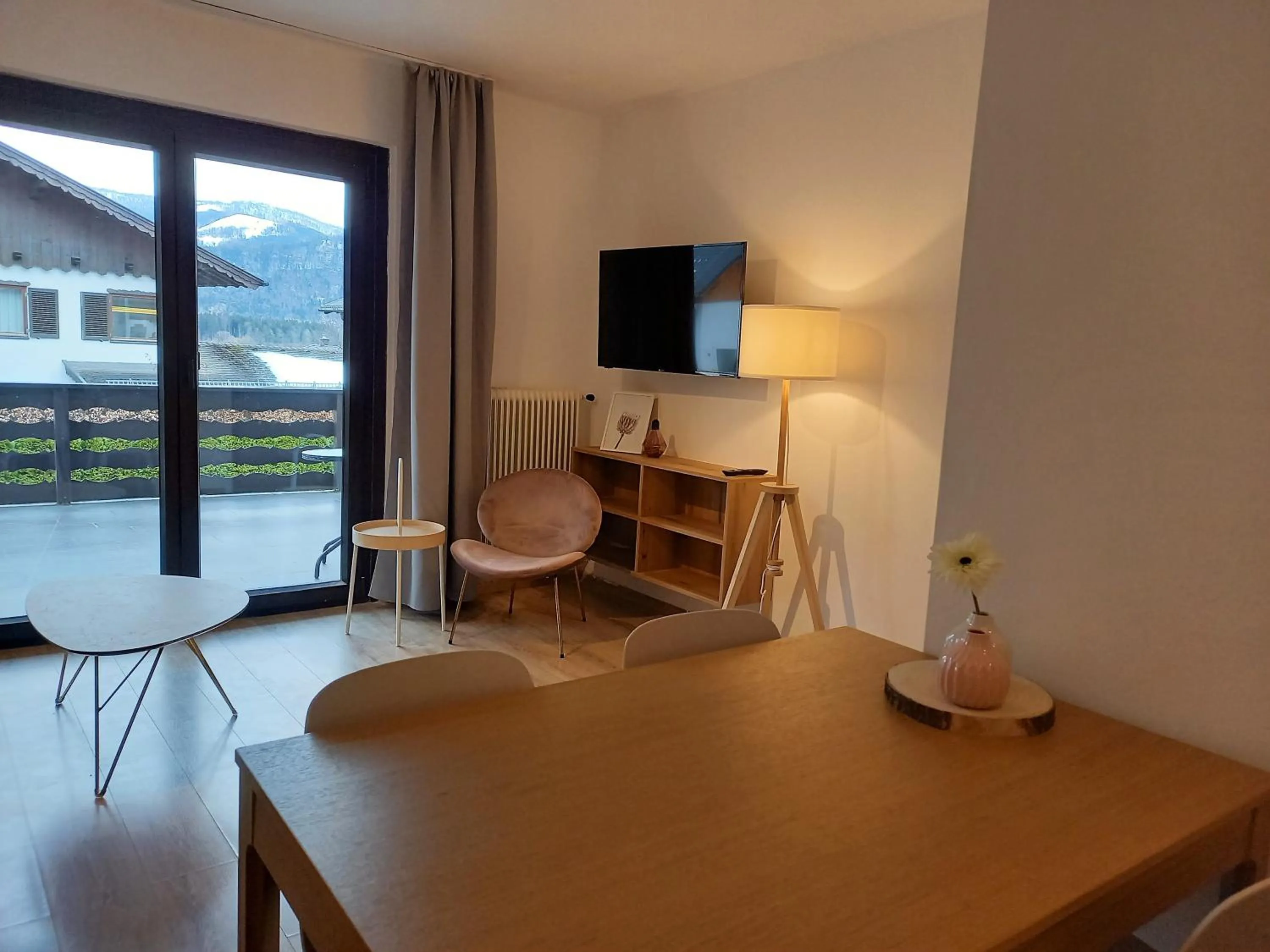 Seating area in Wolf & Schaf Apartments