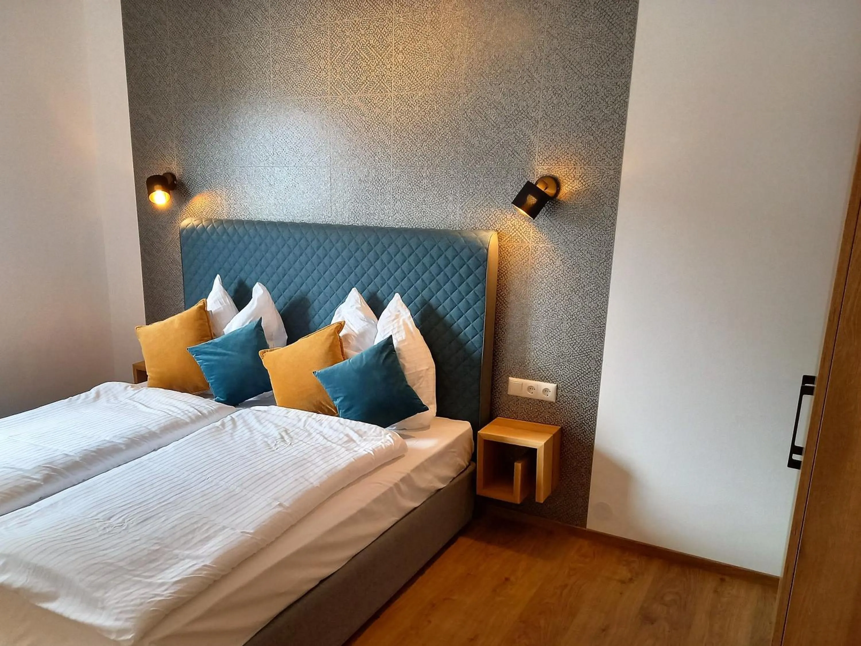 Bedroom, Bed in Wolf & Schaf Apartments