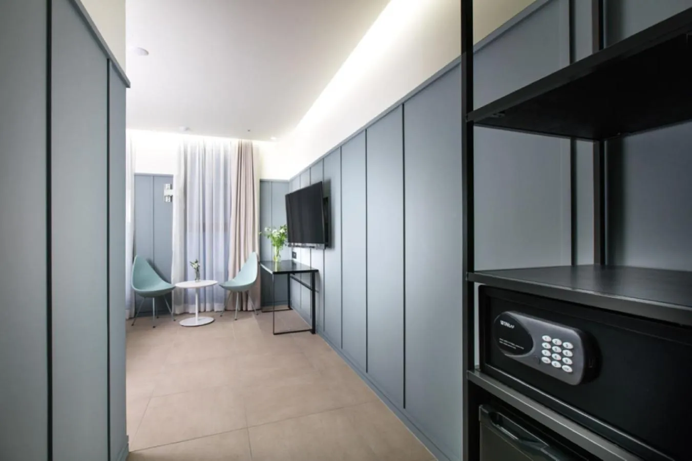 Photo of the whole room in Park Marine Hotel