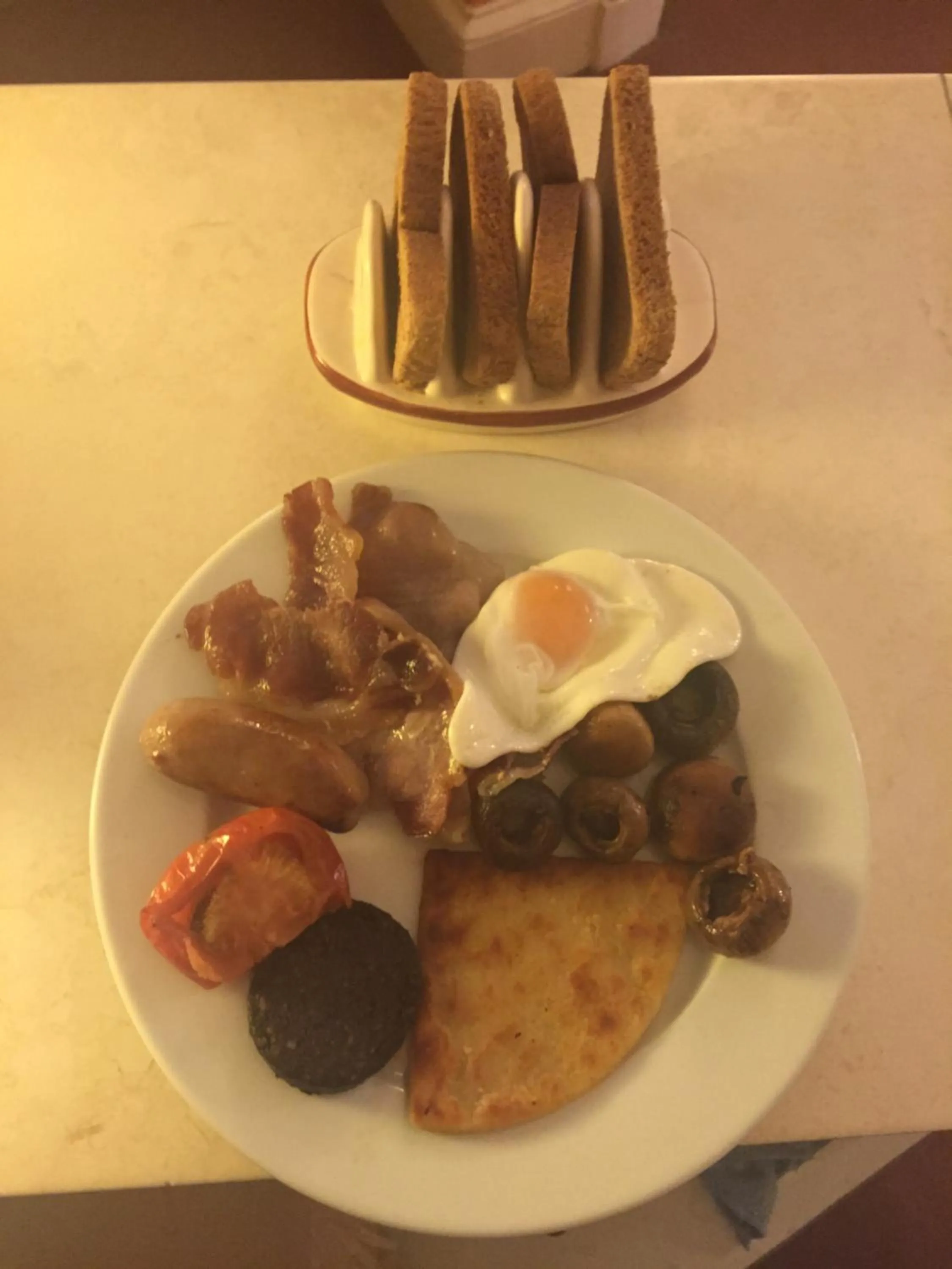 Breakfast in The Arrandale Hotel