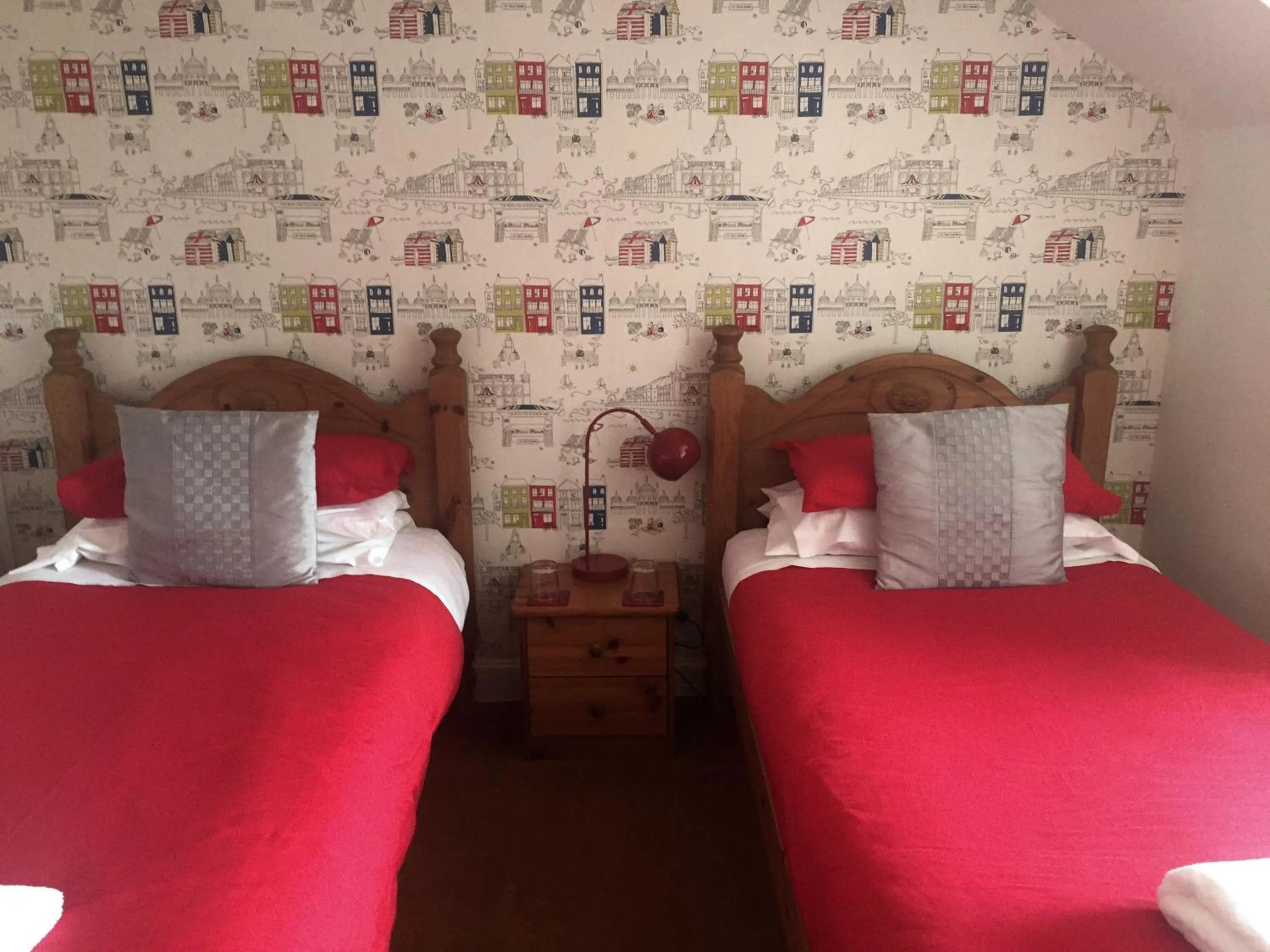 Family, Bed in The Arrandale Hotel