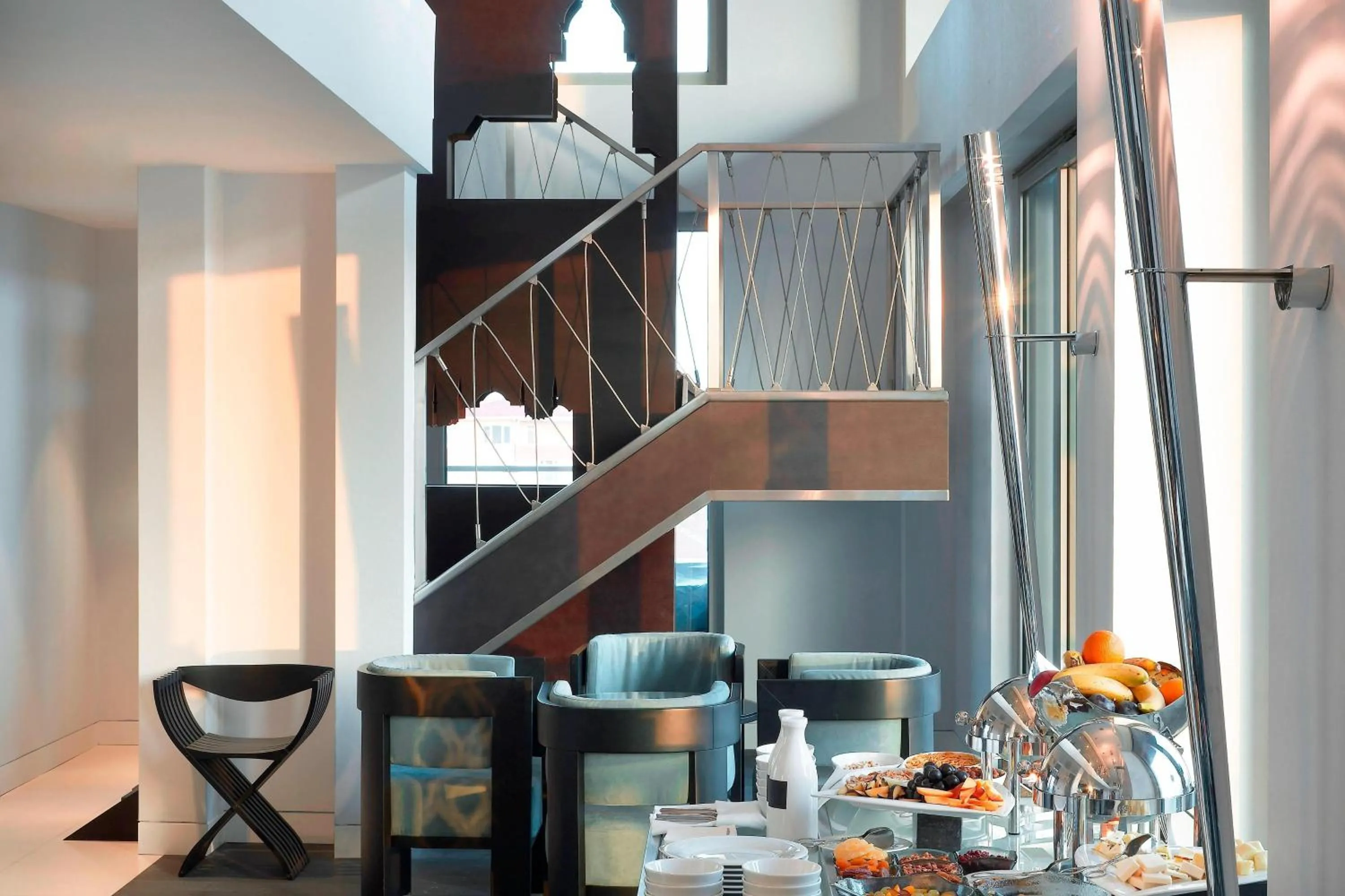 Lounge or bar in Le Meridien Istanbul Etiler