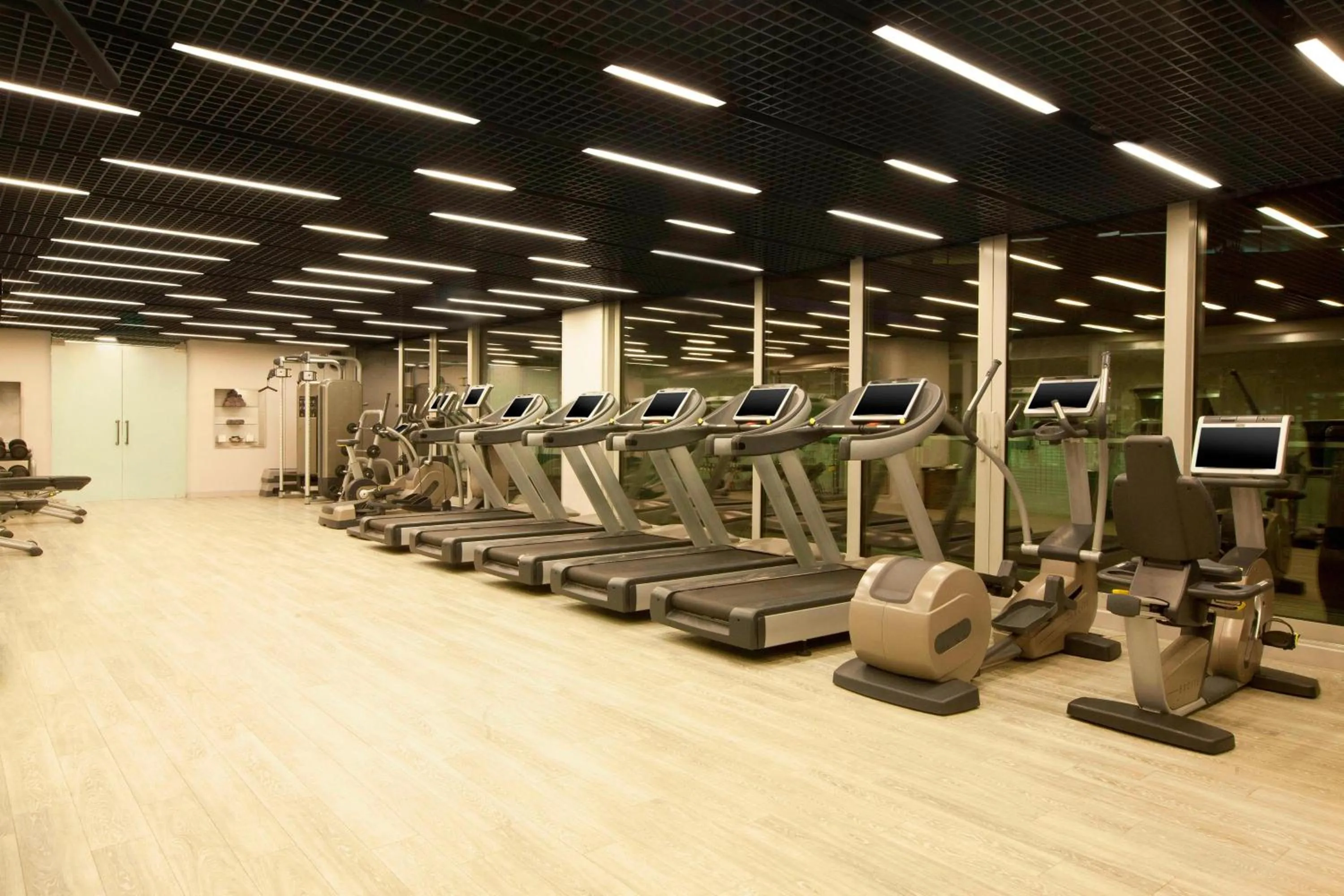 Fitness centre/facilities in Le Meridien Istanbul Etiler