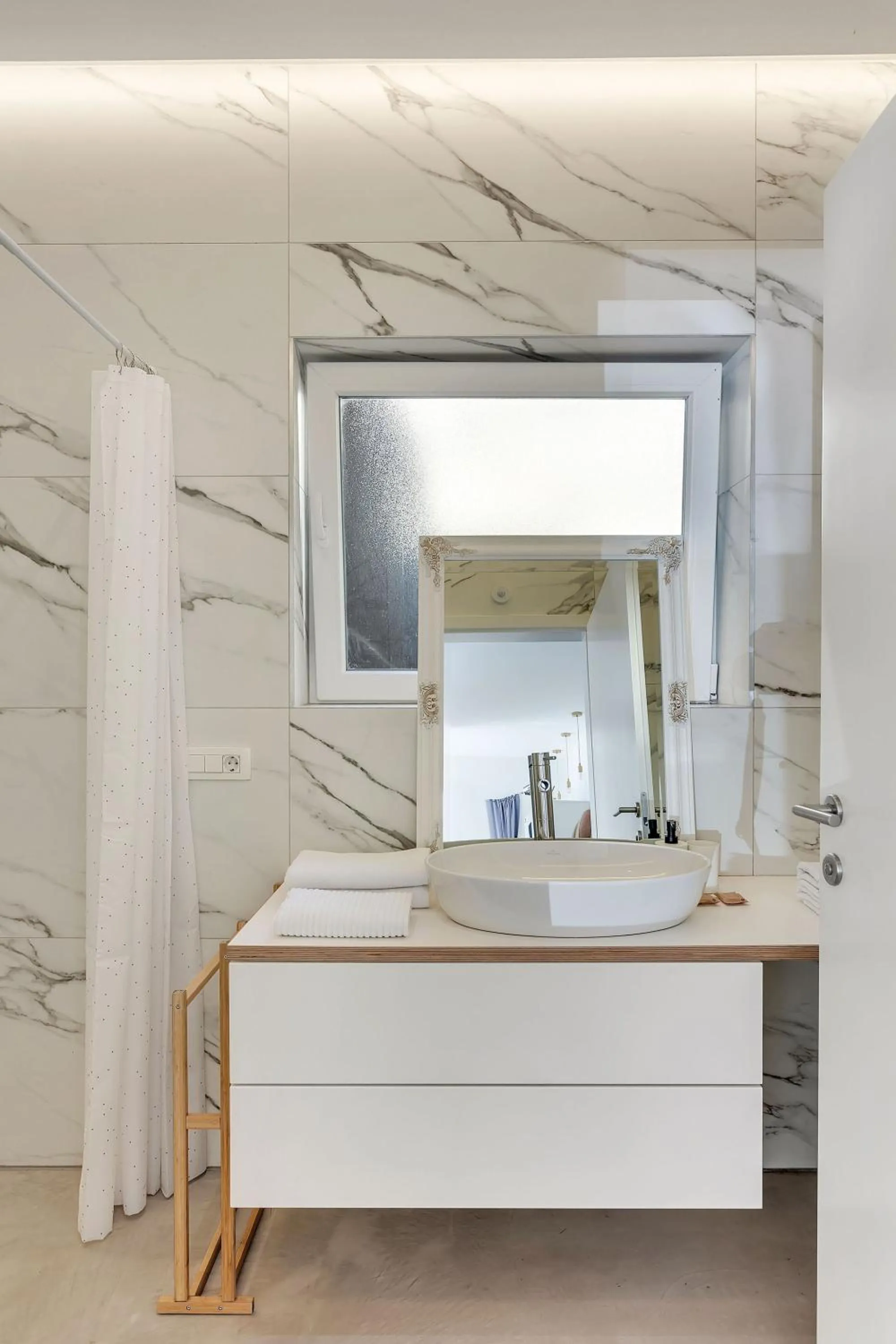 Bathroom in Pekarna apartments