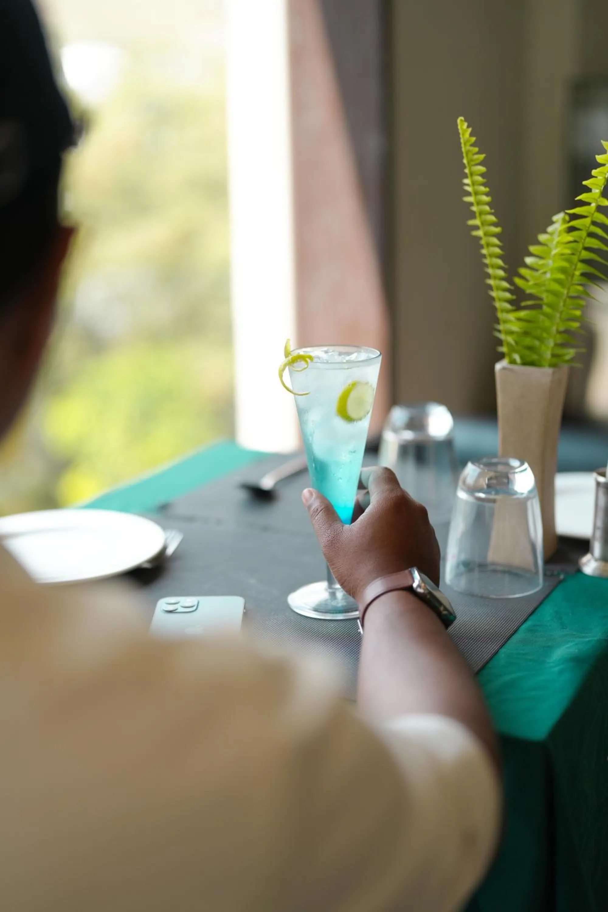 Restaurant/places to eat in Eastend Munnar