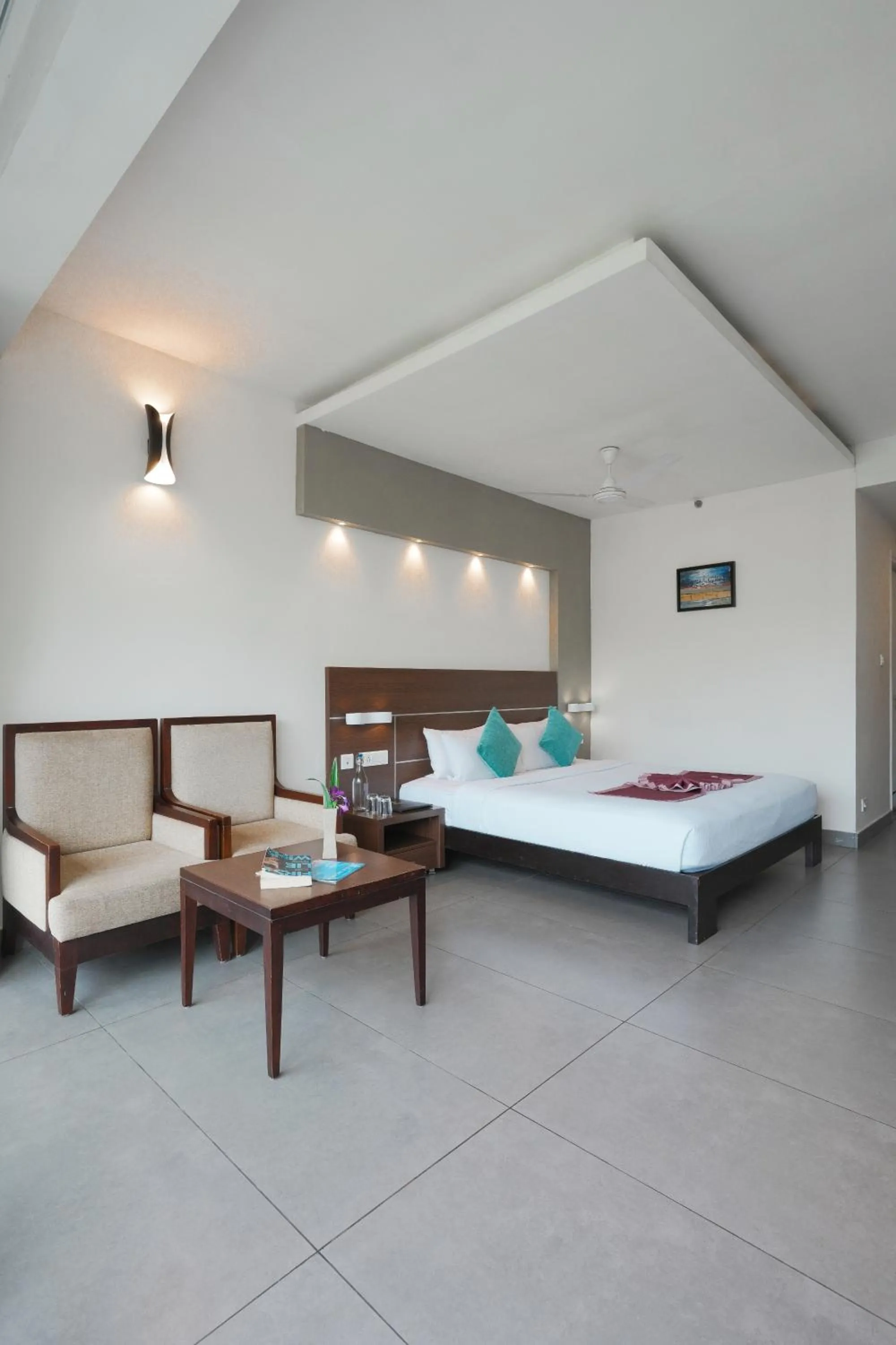 Bed in Eastend Munnar