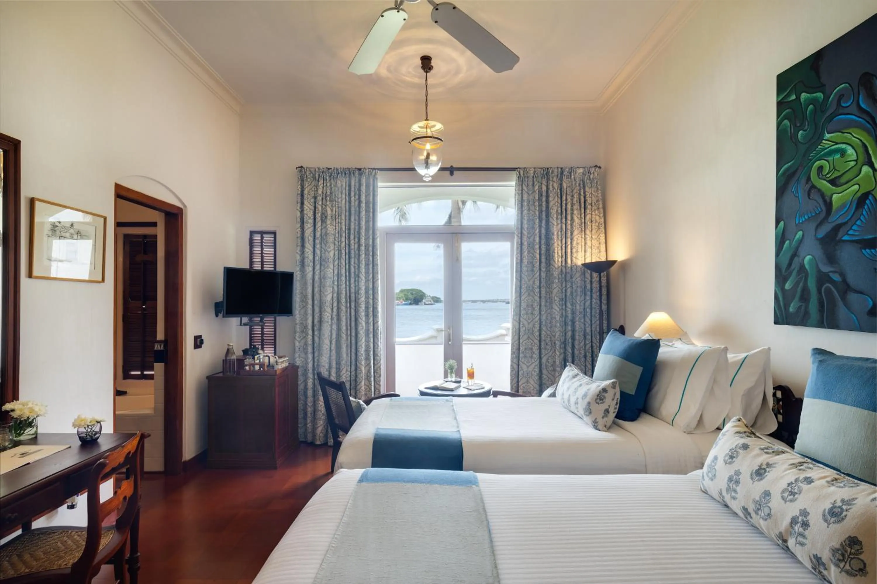 Bed in Brunton Boatyard - A CGH Earth Experience