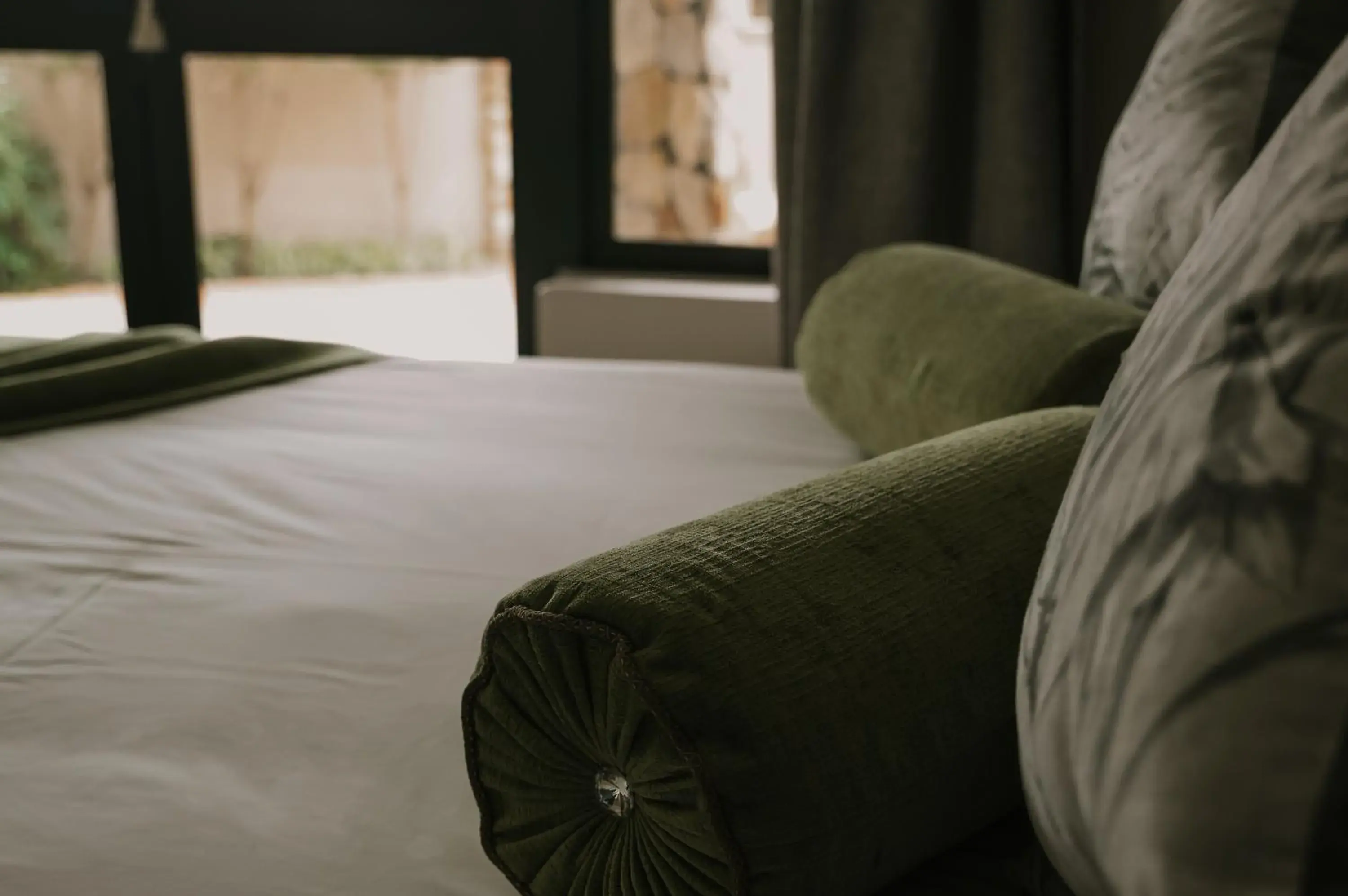 Luxury Queen Room - single occupancy in Stone Olive Guesthouse Luxury Queen Room - single occupancy in Stone Olive Guesthouse