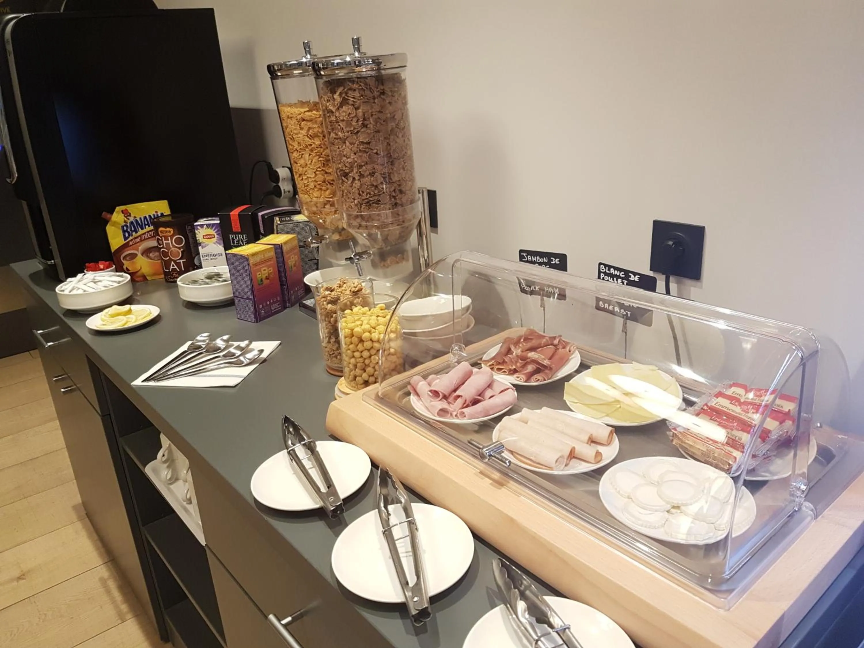 Food and drinks in Hotel Enight