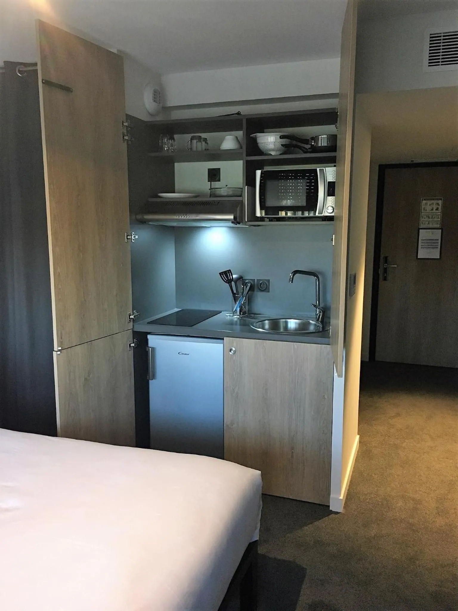 Kitchen or kitchenette in Hotel Enight