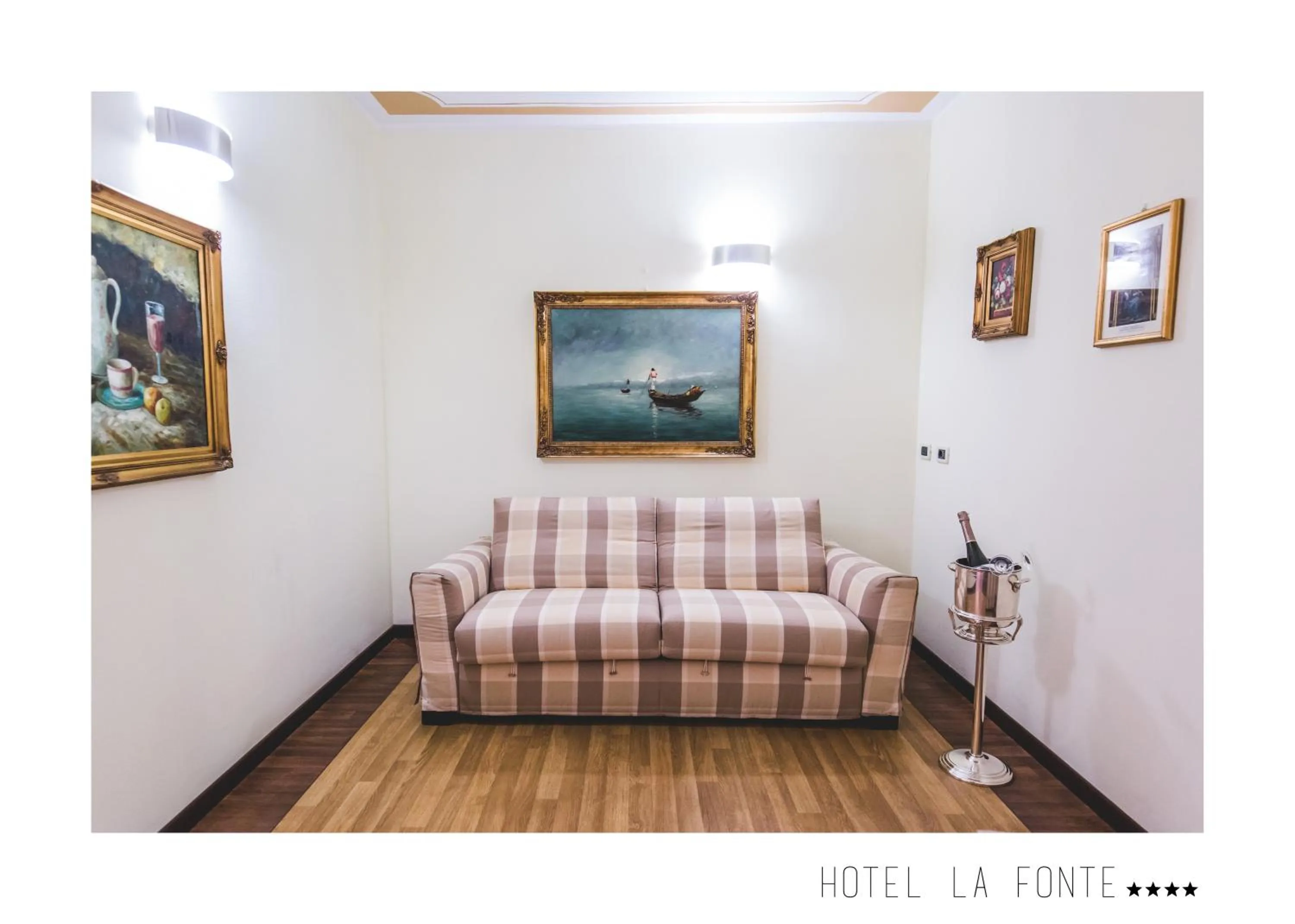 Living room in La Fonte Hotel
