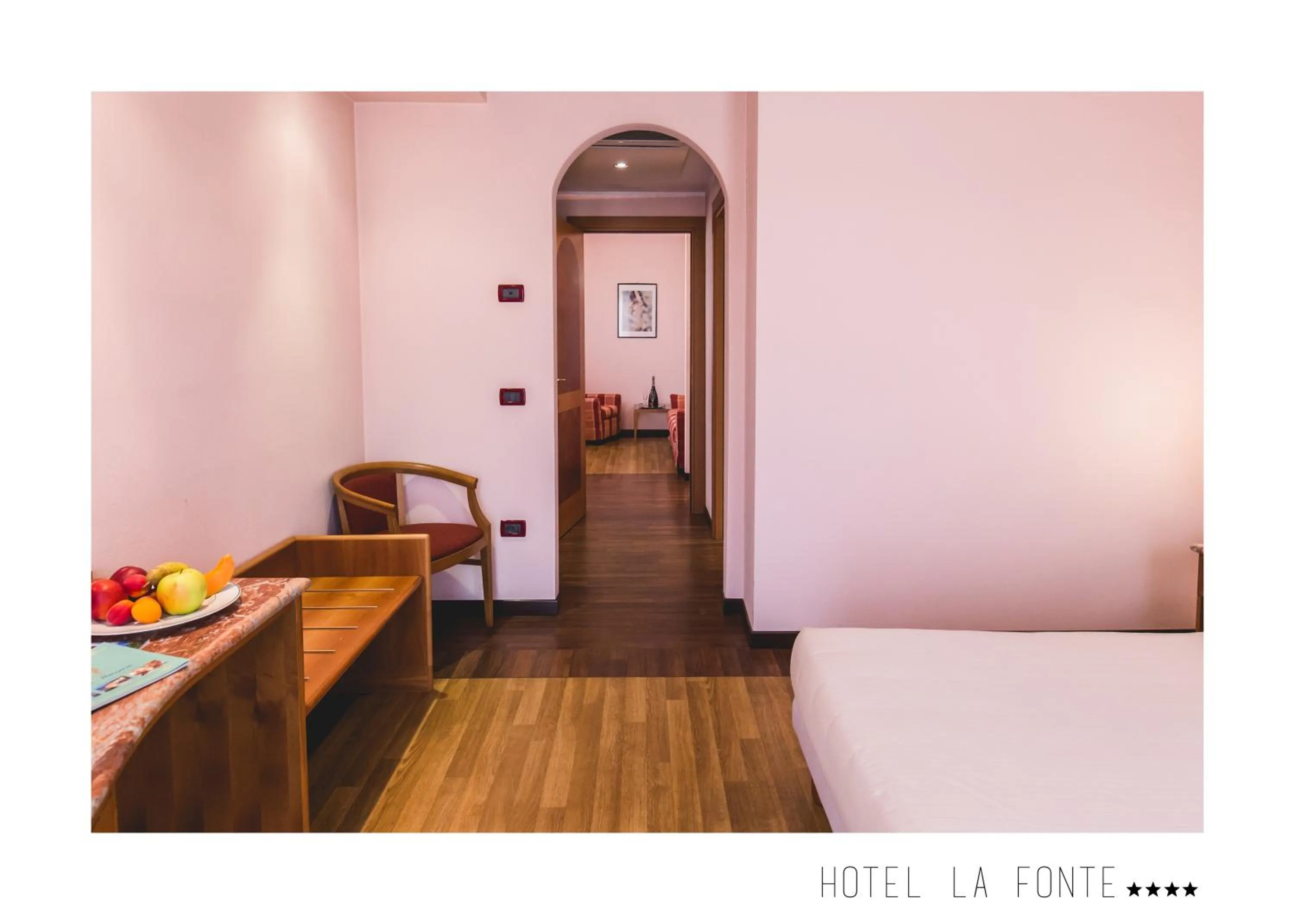 Bedroom, Bed in La Fonte Hotel