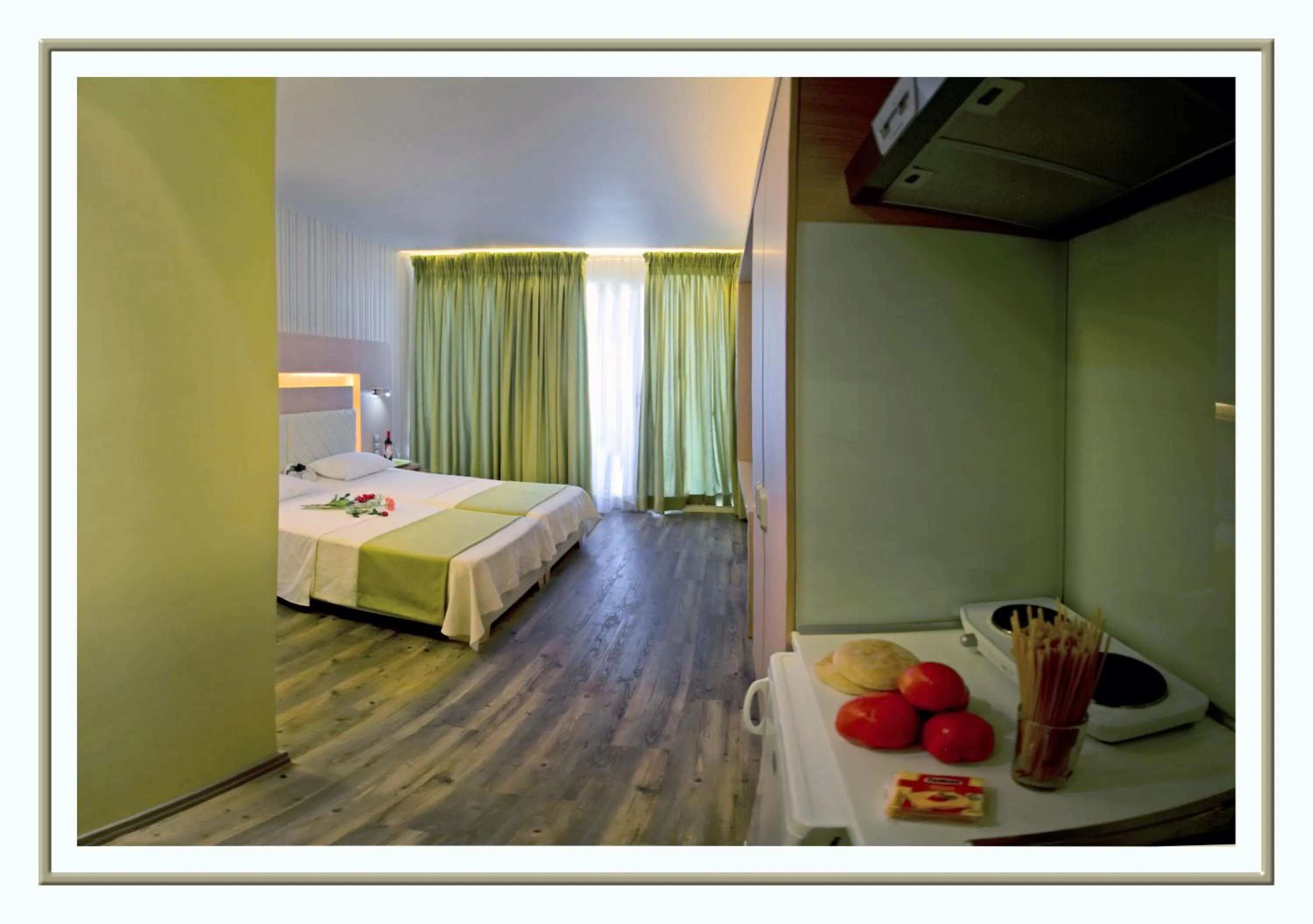 Photo of the whole room, Bed in Nefeli Apartments