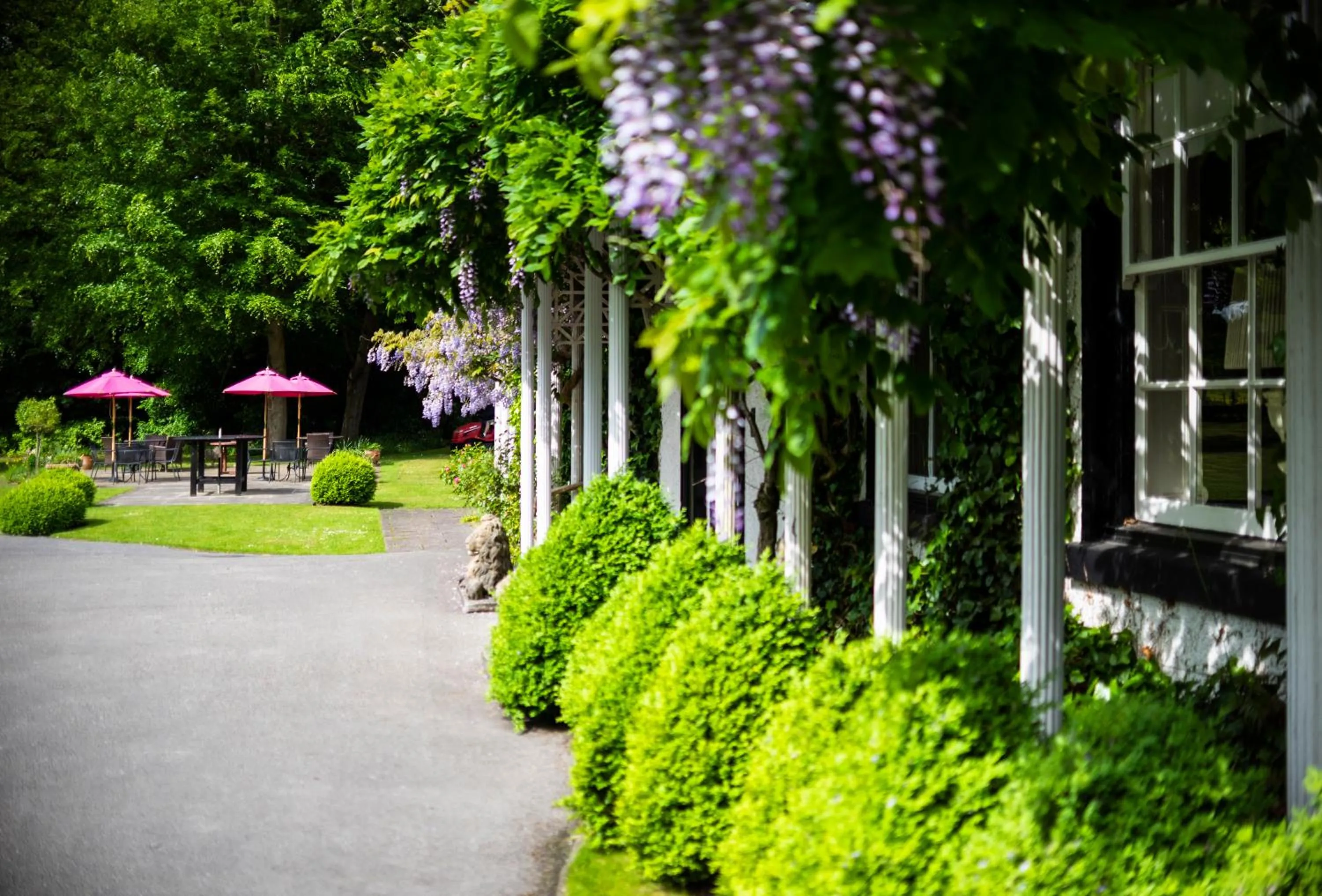 Patio in Statham Lodge Hotel