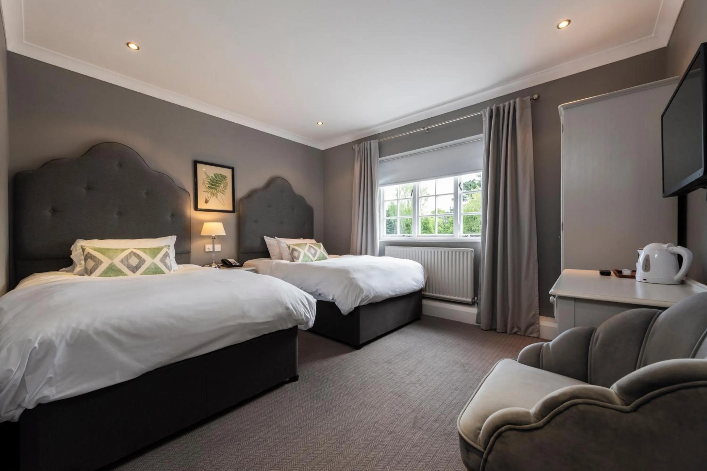 Photo of the whole room, Bed in Statham Lodge Hotel