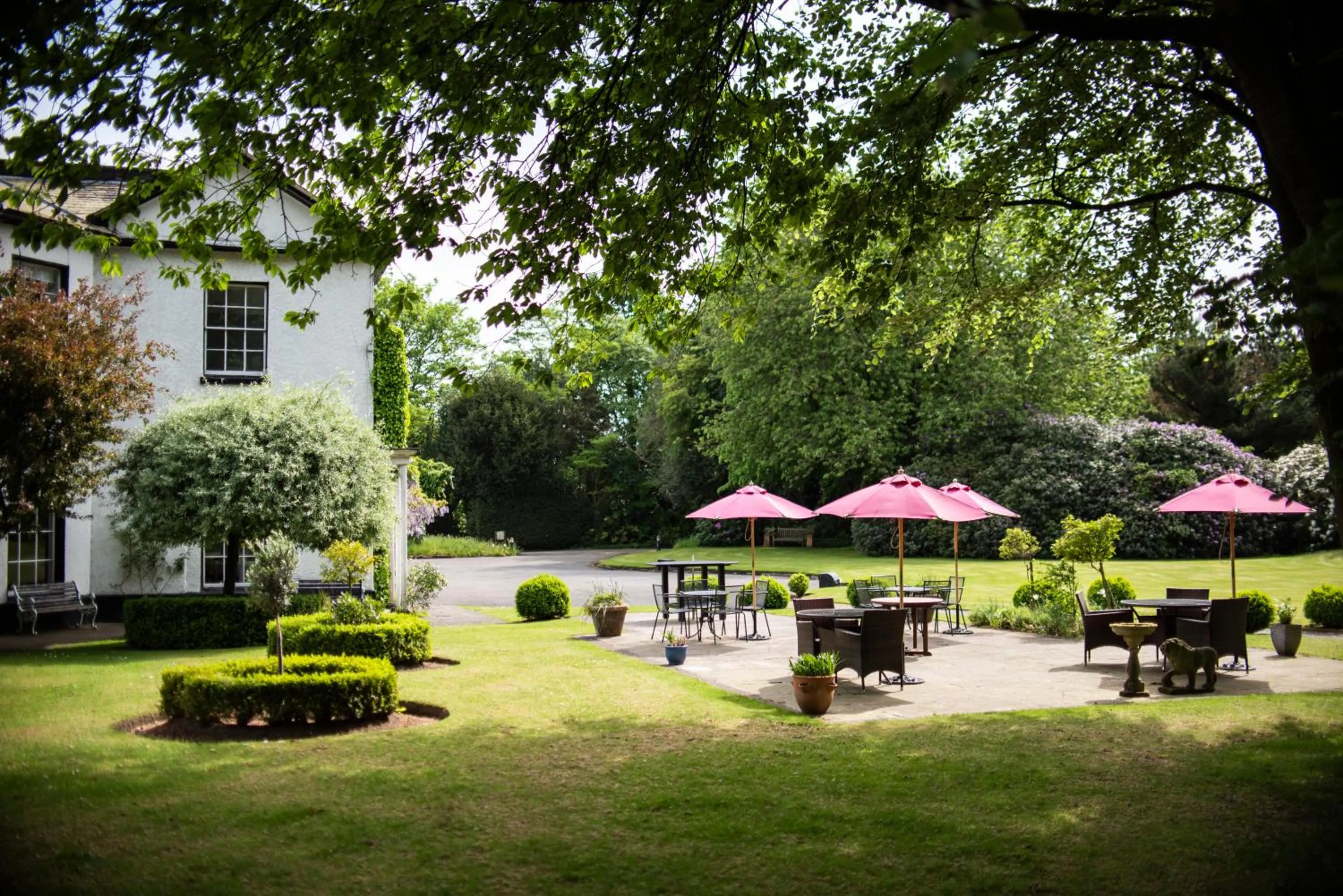 Patio in Statham Lodge Hotel